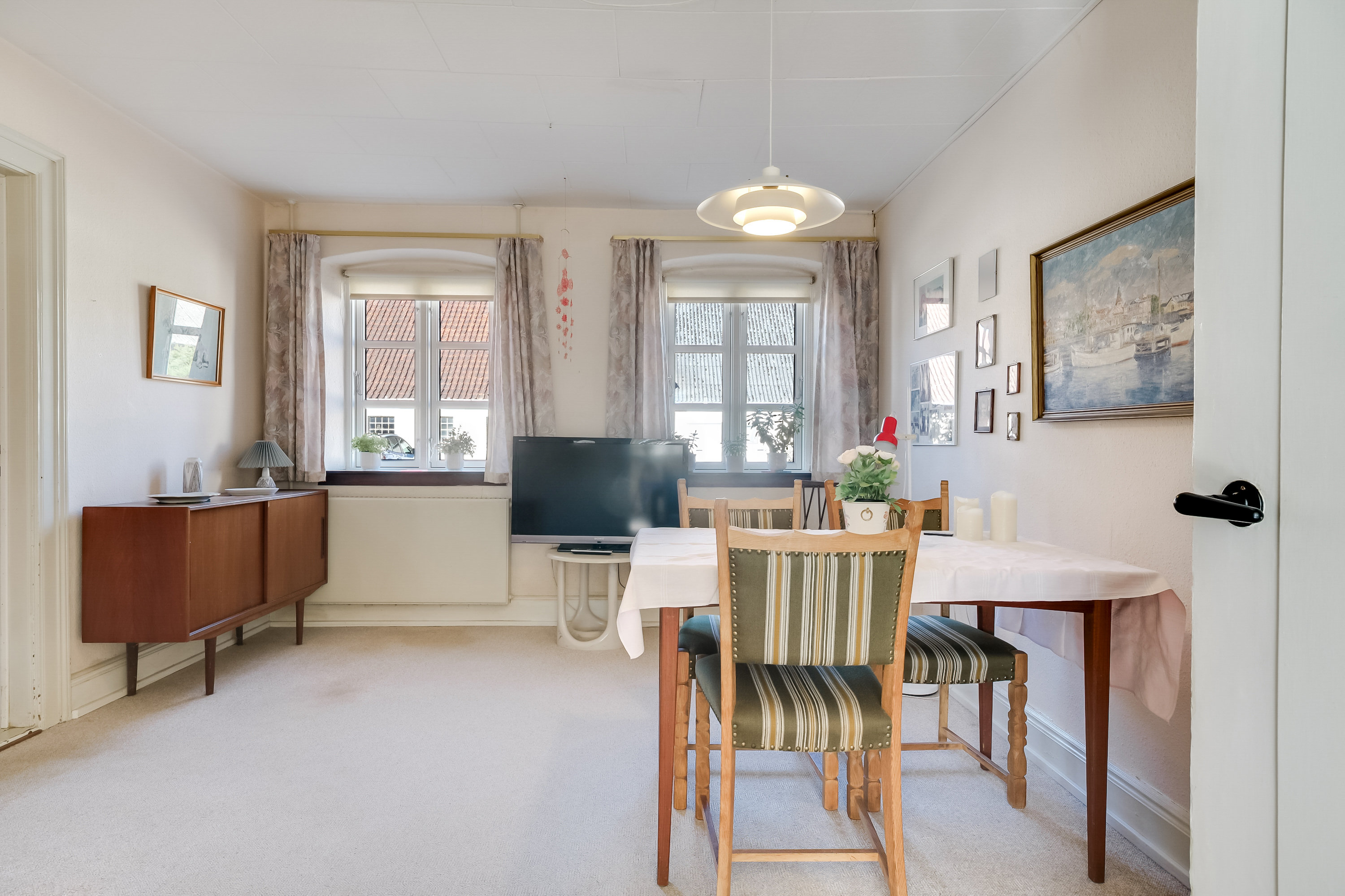 Fremhævet spisestue billede i fuldskærmstilstand. Billede af Østerågade 9, Nr Broby, 5672 Broby