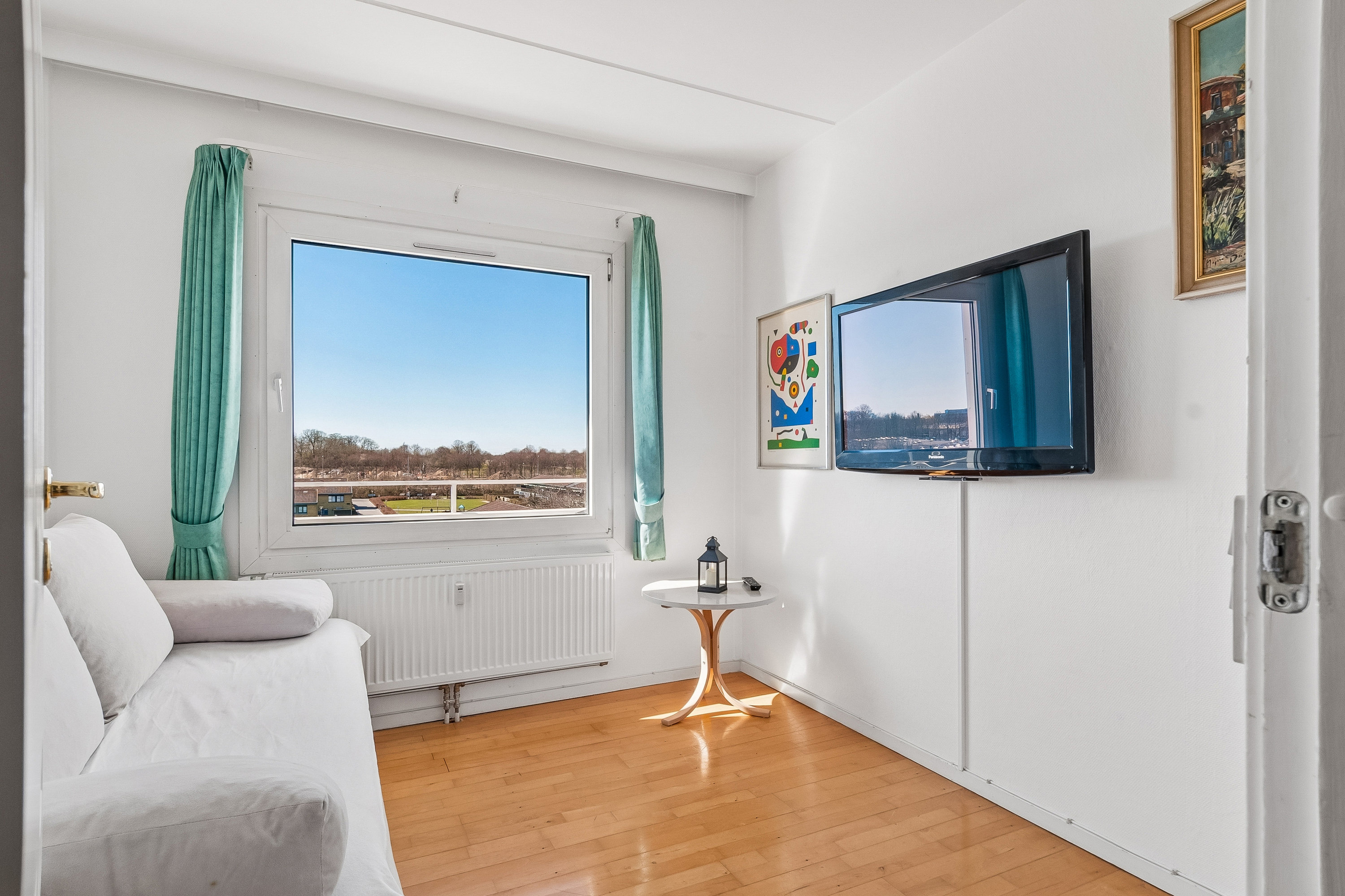 Fremhævet stue billede i fuldskærmstilstand. Billede af Hammeren 32, 4. 206., Høje Taastrup, 2630 Taastrup