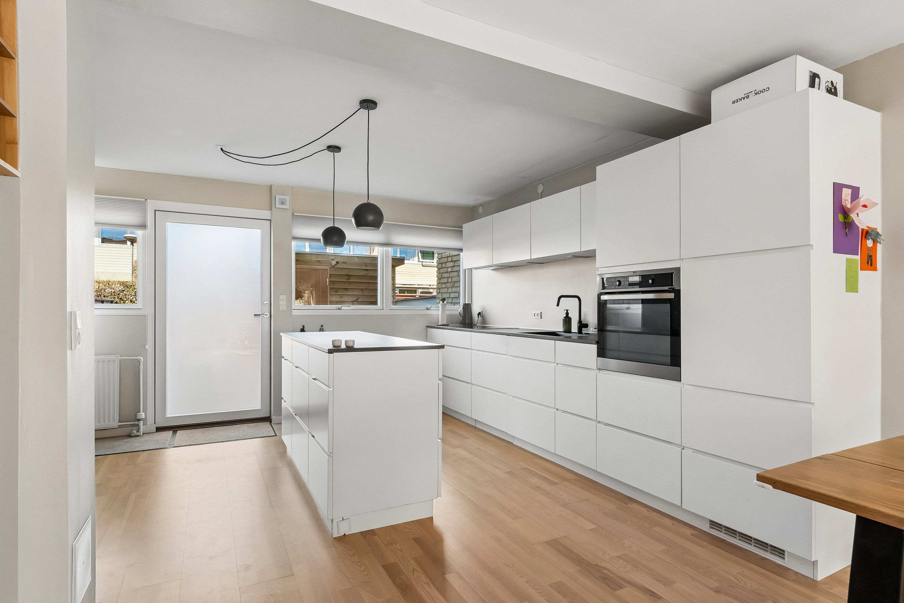 Miniaturebillede 1: køkken. Billede af Egevangshusene 33, 2630 Taastrup