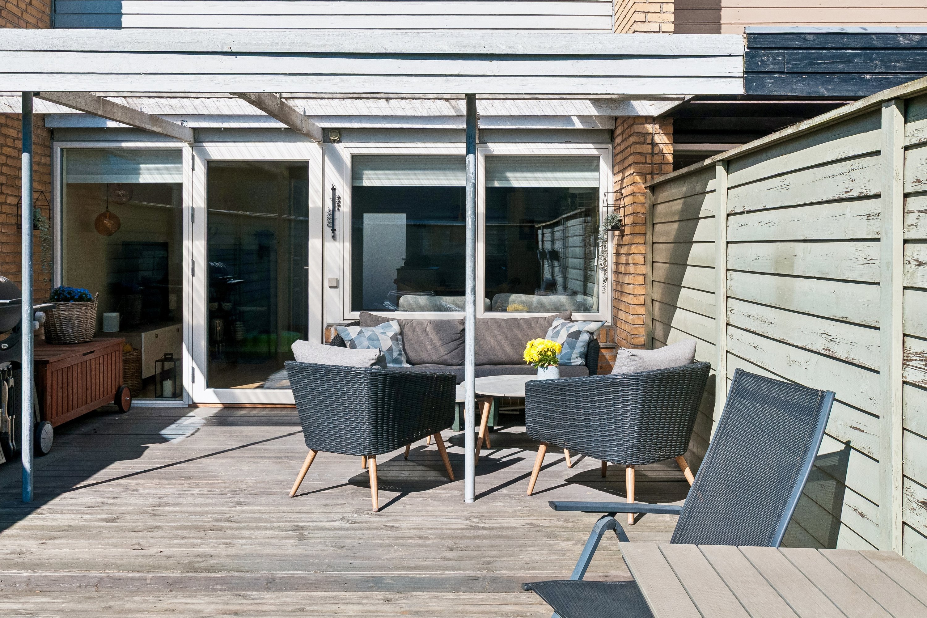 Fremhævet terrasse billede i fuldskærmstilstand. Billede af Egevangshusene 33, 2630 Taastrup