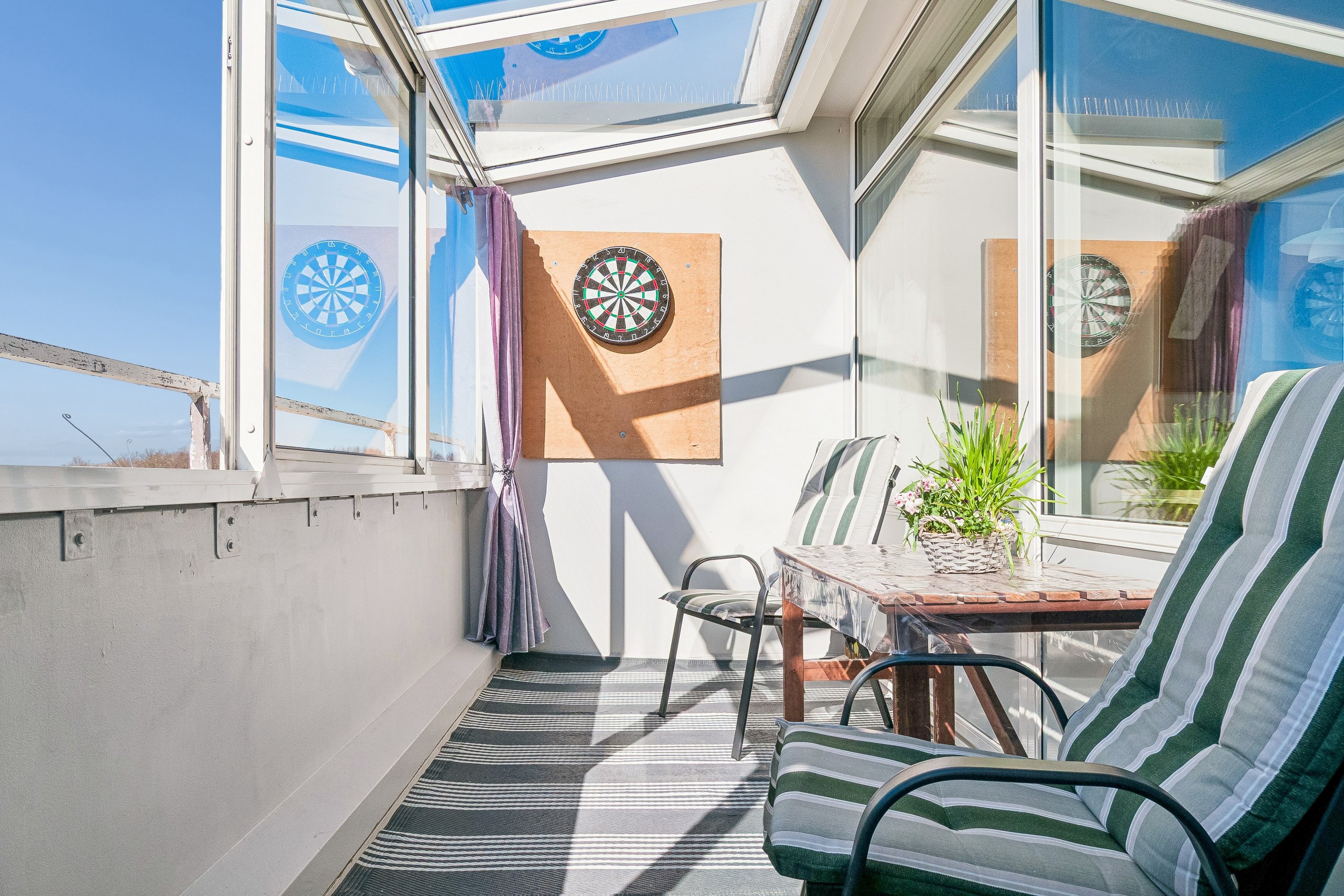 Fremhævet altan billede i fuldskærmstilstand. Billede af Hammeren 32, 4. 206., Høje Taastrup, 2630 Taastrup