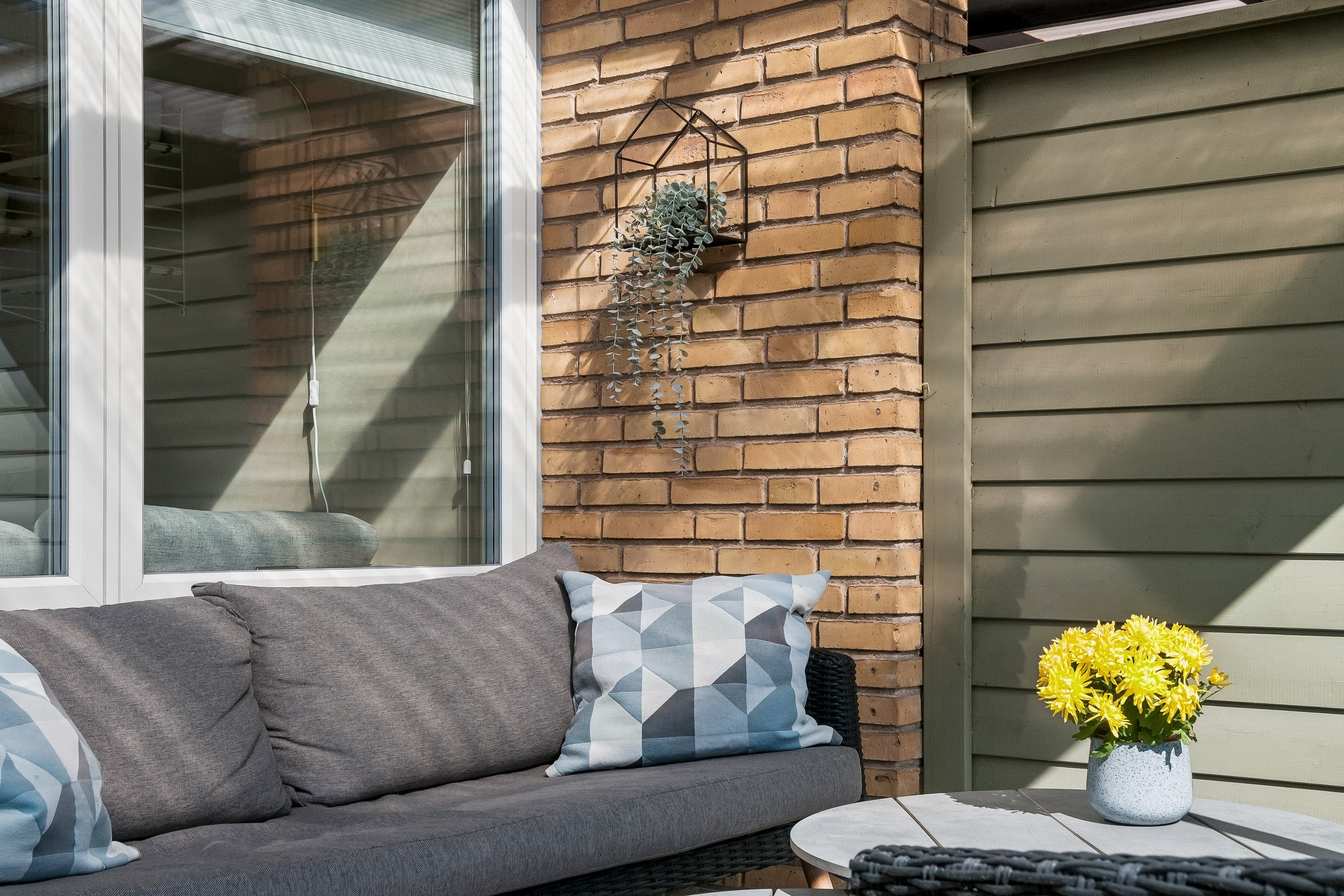 Fremhævet terrasse billede i fuldskærmstilstand. Billede af Egevangshusene 33, 2630 Taastrup