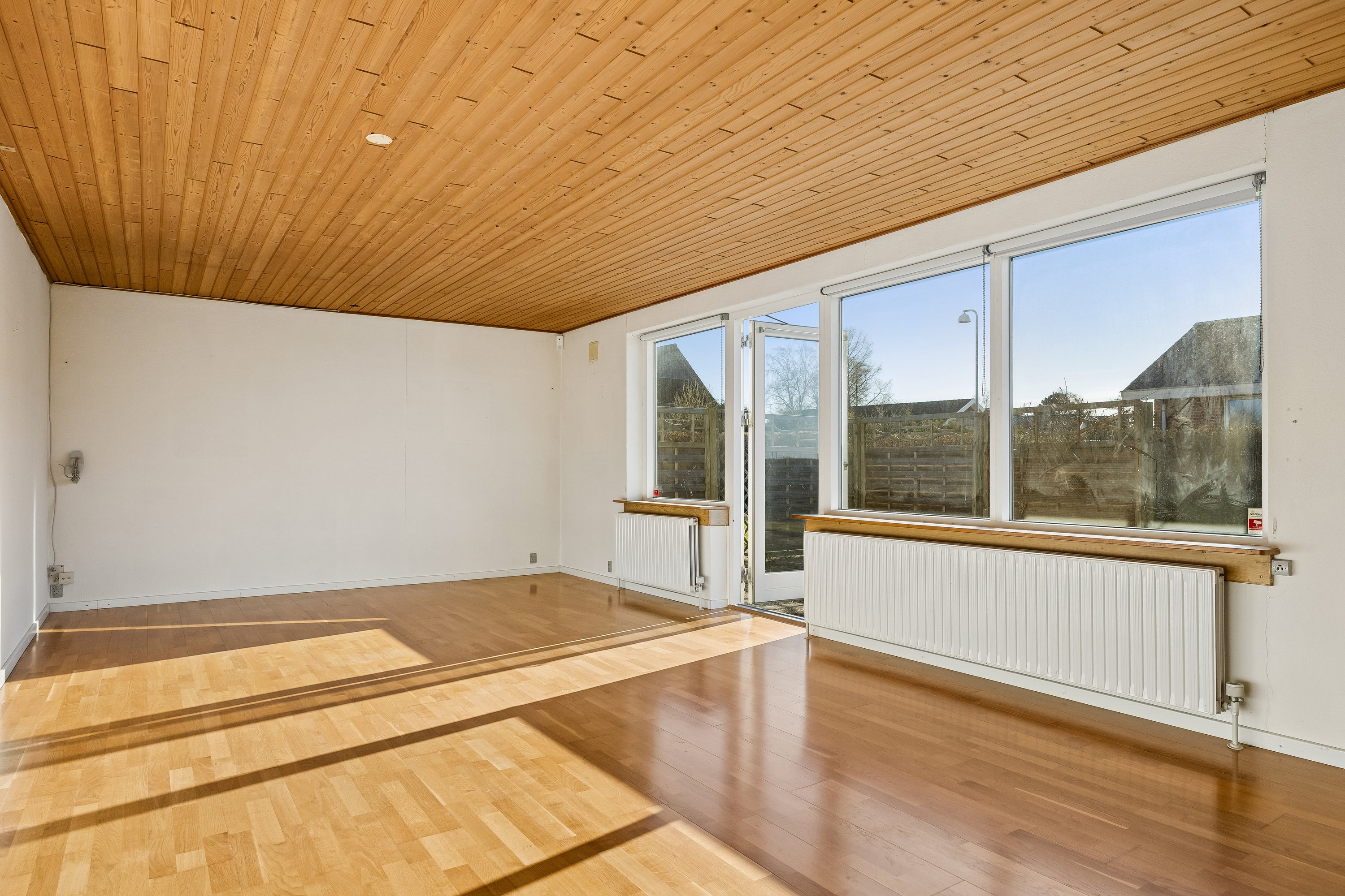 Fremhævet stue billede i fuldskærmstilstand. Billede af Finlandsvej 41, 4270 Høng