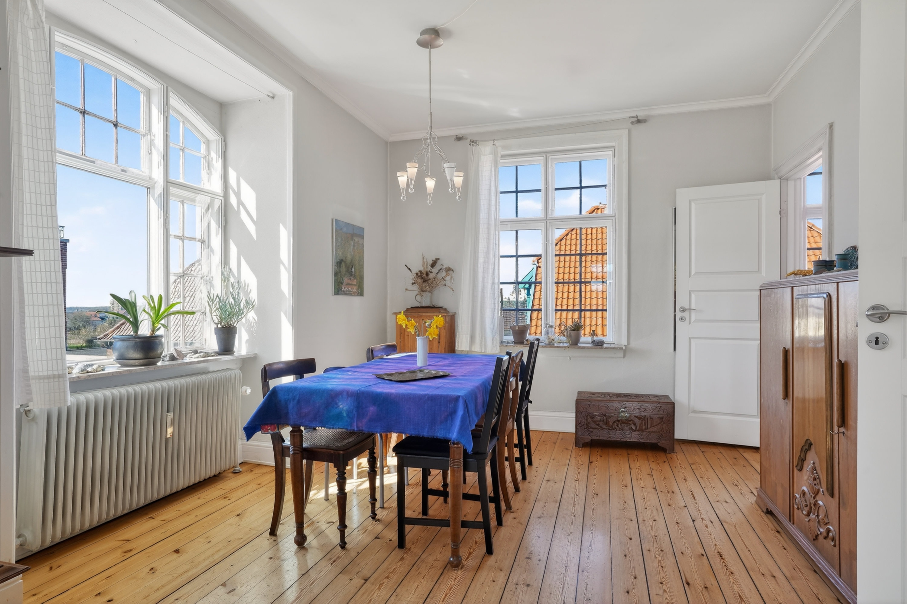 Miniaturebillede 1: spisestue. Billede af Christian IVs Vej 2, 1., 3400 Hillerød