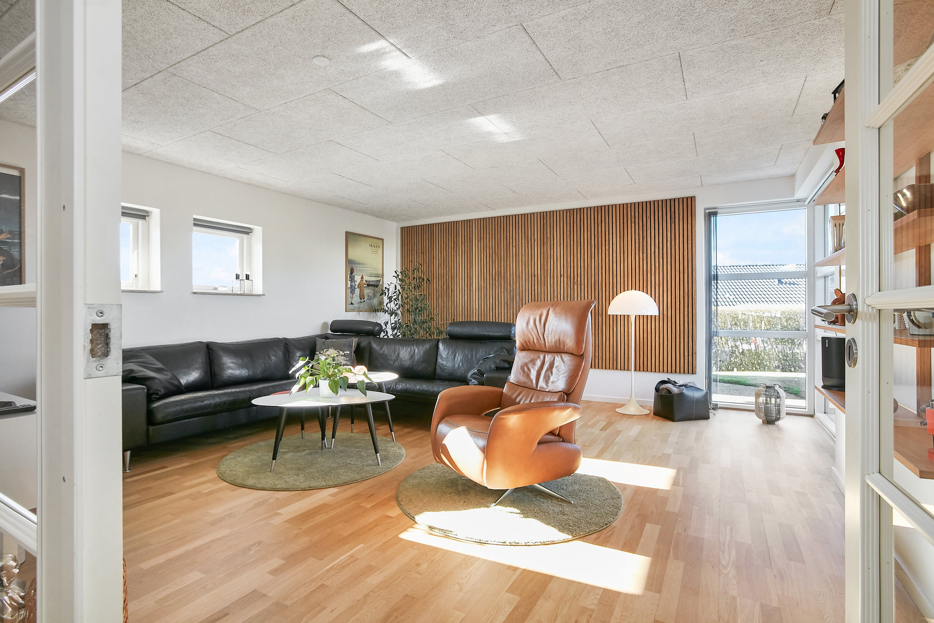 Fremhævet stue billede i fuldskærmstilstand. Billede af Vinthervej 19, 8732 Hovedgård