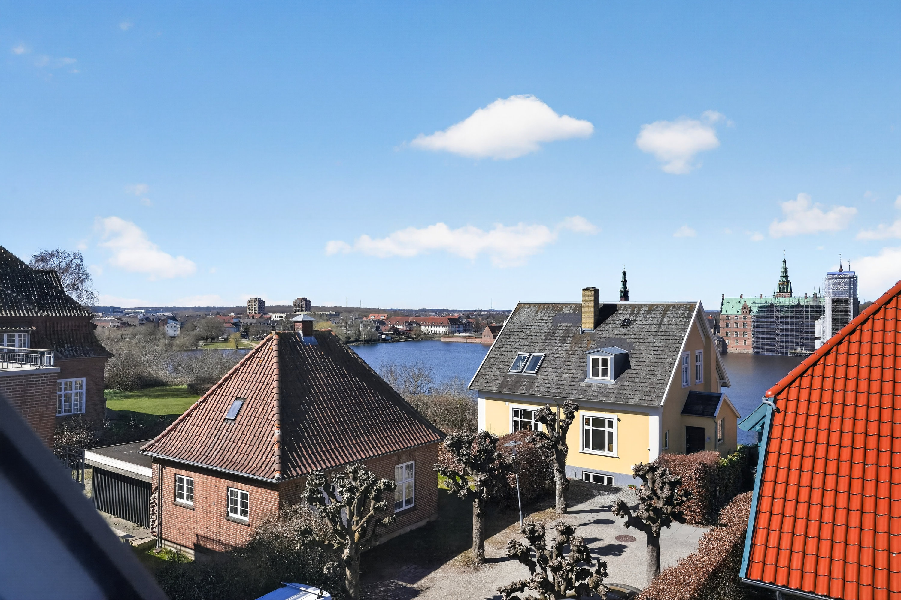 Fremhævet udsigt billede i fuldskærmstilstand. Billede af Christian IVs Vej 2, 1., 3400 Hillerød