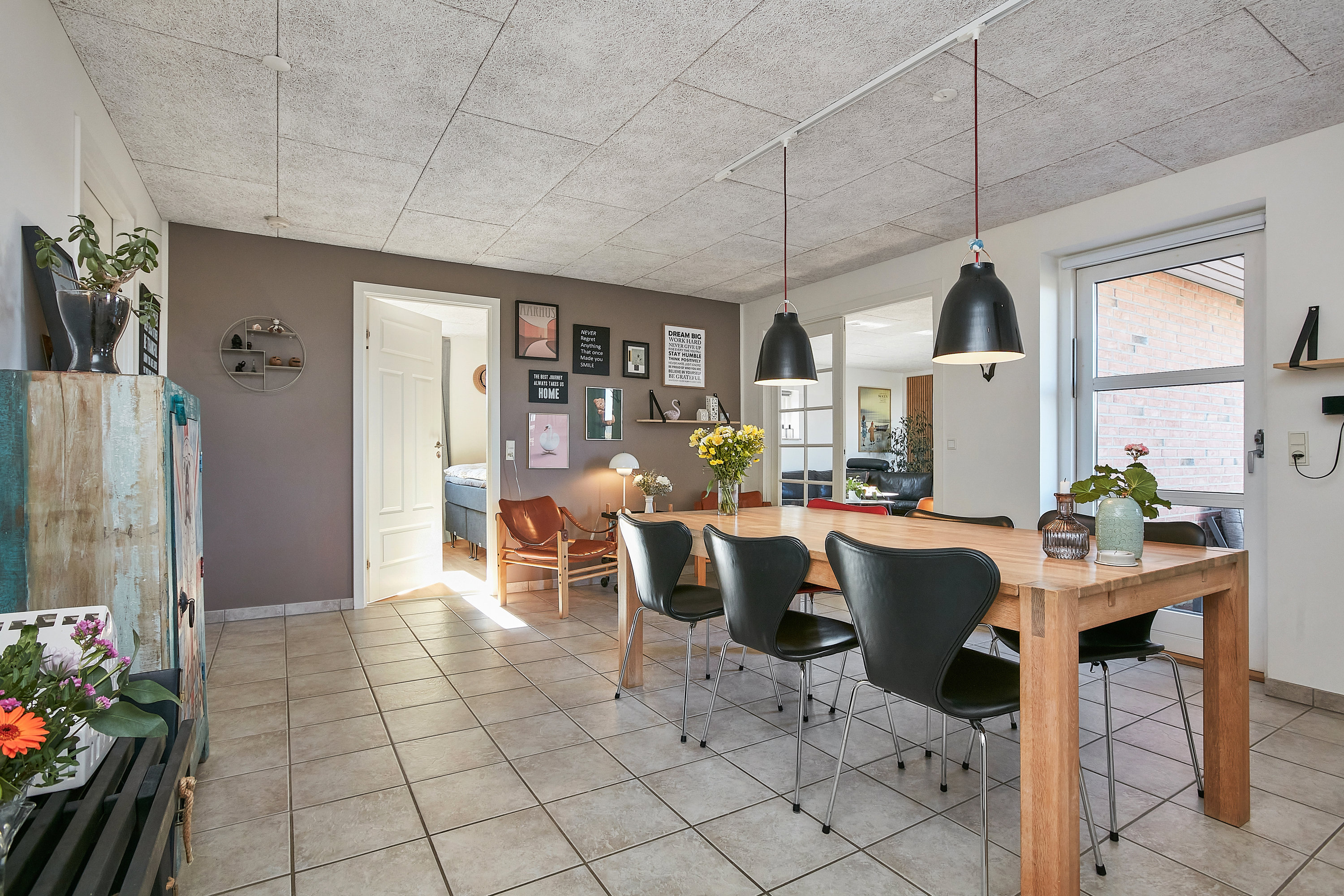 Fremhævet alrum billede i fuldskærmstilstand. Billede af Vinthervej 19, 8732 Hovedgård