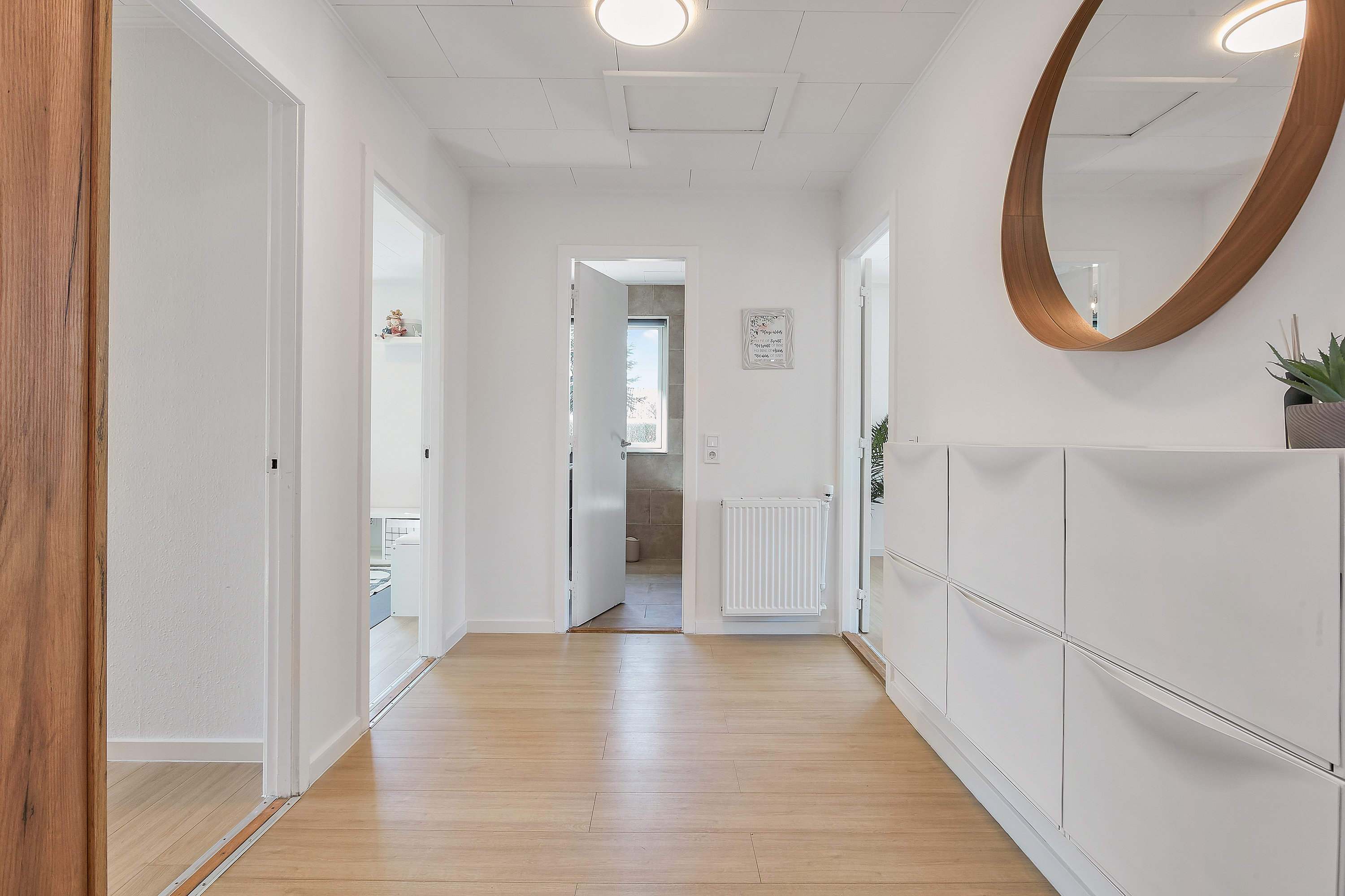 Fremhævet mellemgang billede i fuldskærmstilstand. Billede af Hørvej 7, Tyrsted, 8700 Horsens