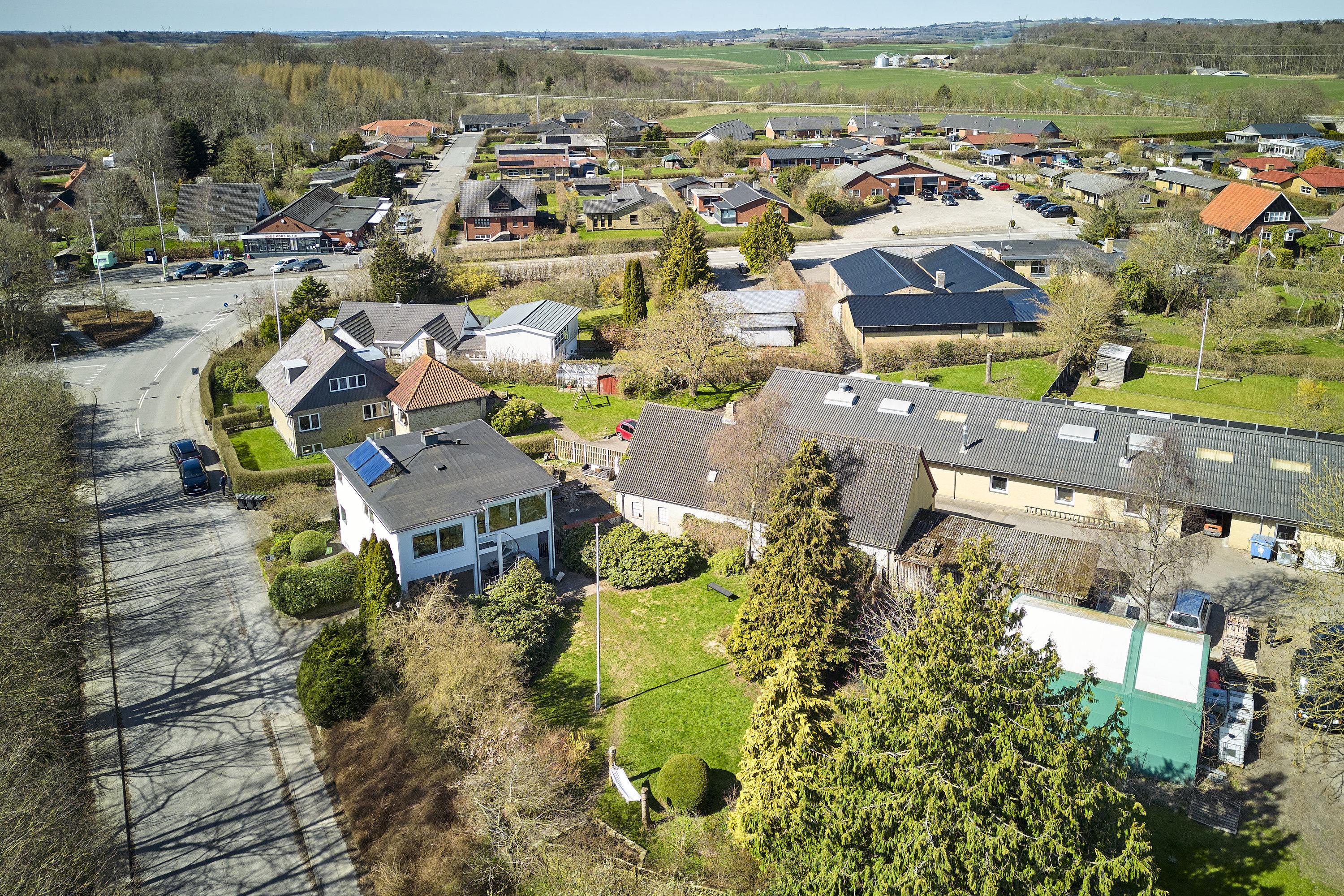Fremhævet drone billede i fuldskærmstilstand. Billede af Tremhøjvej 5, Tvingstrup, 8700 Horsens