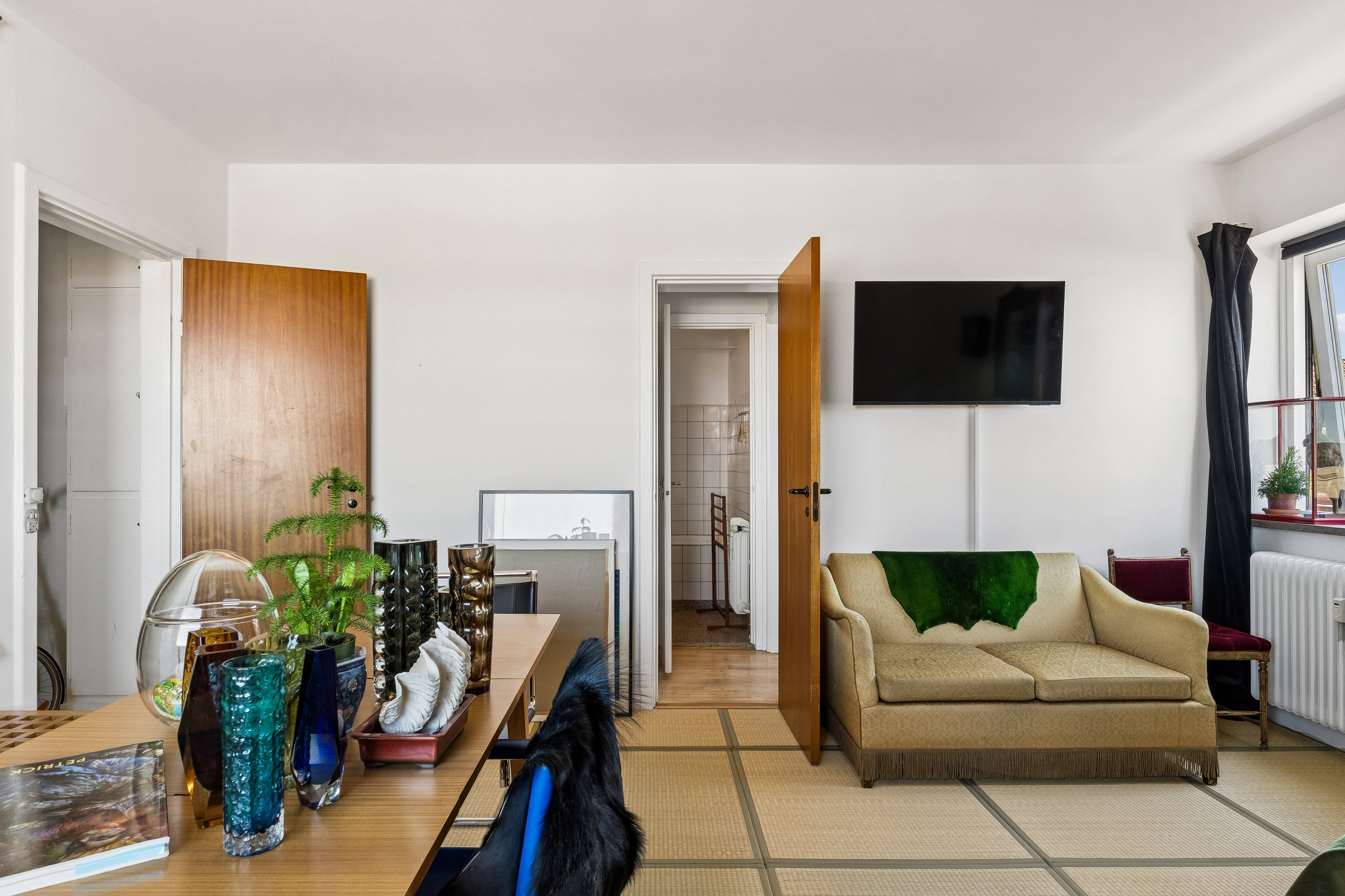 Fremhævet stue billede i fuldskærmstilstand. Billede af Dronningens Tværgade 44, 7. mf., 1302 København K