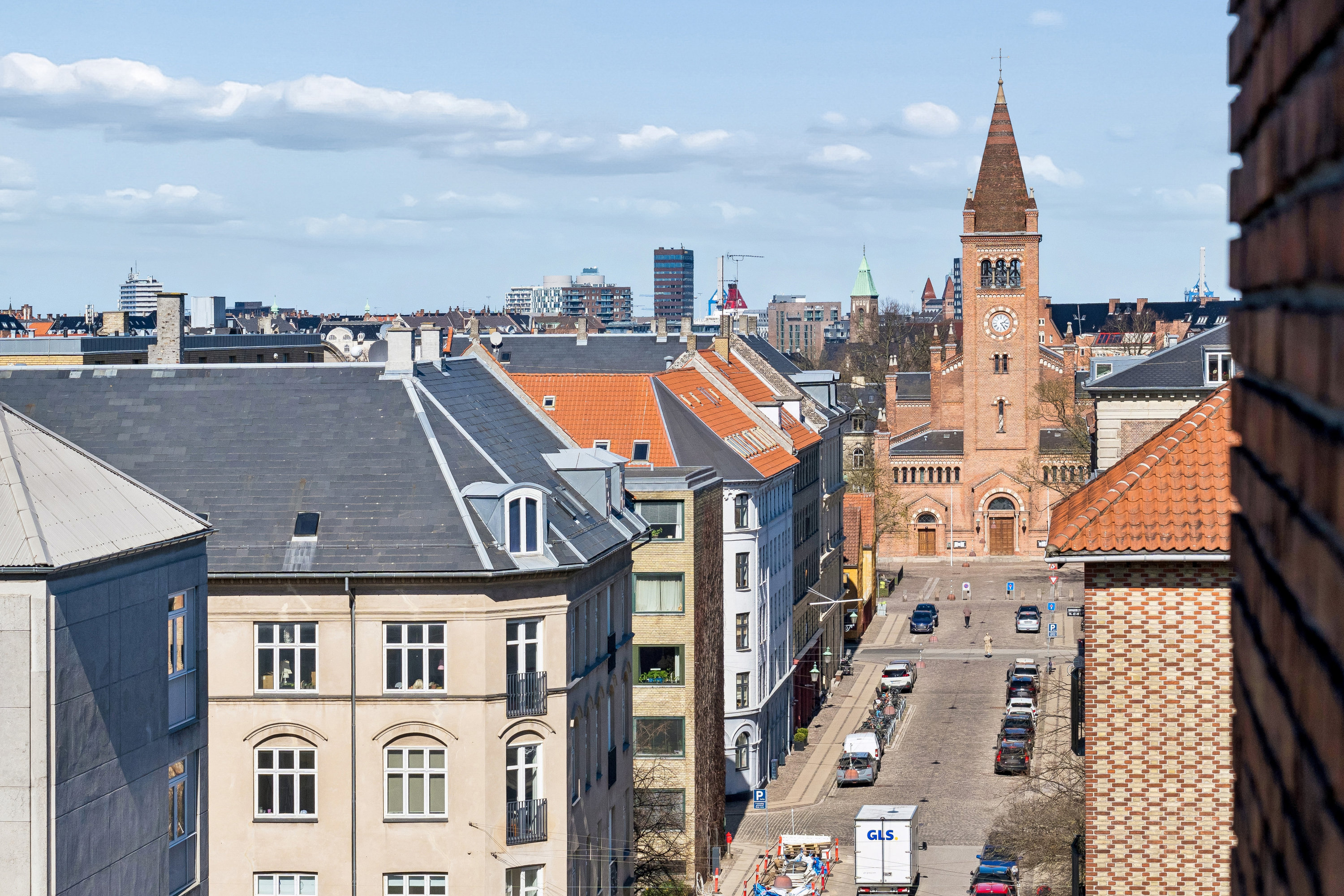 Miniaturebillede 1: udsigt. Billede af Dronningens Tværgade 44, 7. mf., 1302 København K