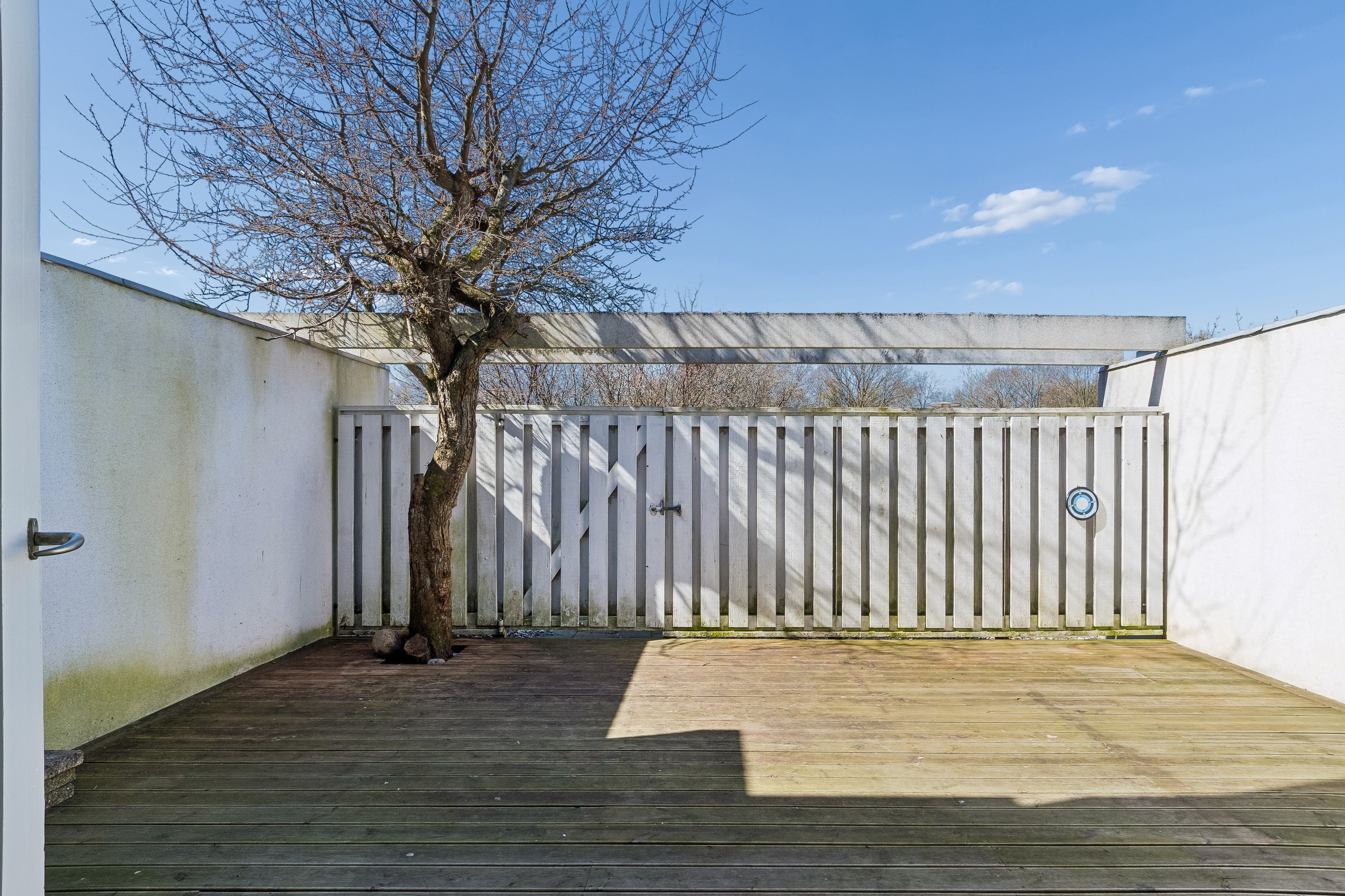 Fremhævet terrasse billede i fuldskærmstilstand. Billede af Eremitageparken 237, 2800 Kongens Lyngby