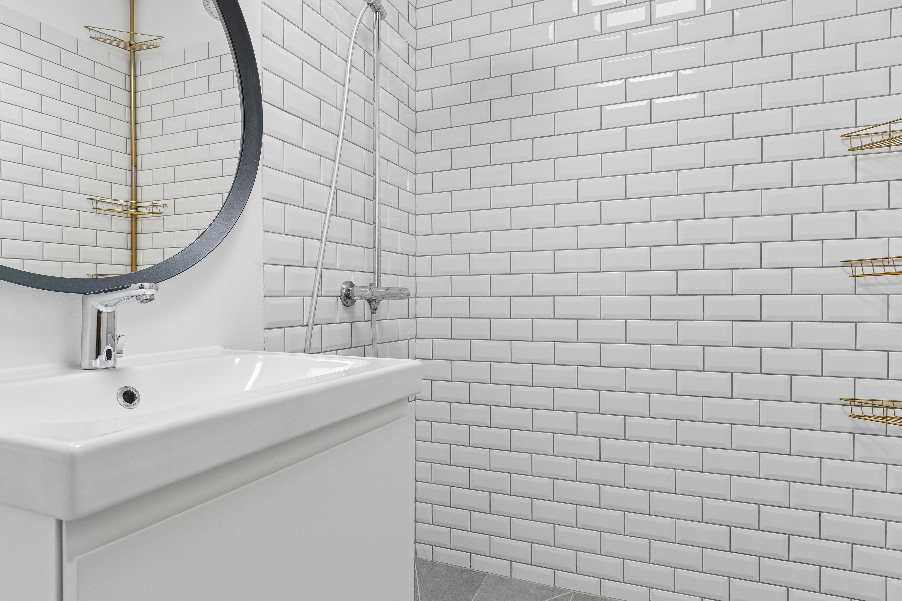 Fremhævet badeværelse billede i fuldskærmstilstand. Billede af Eremitageparken 237, 2800 Kongens Lyngby