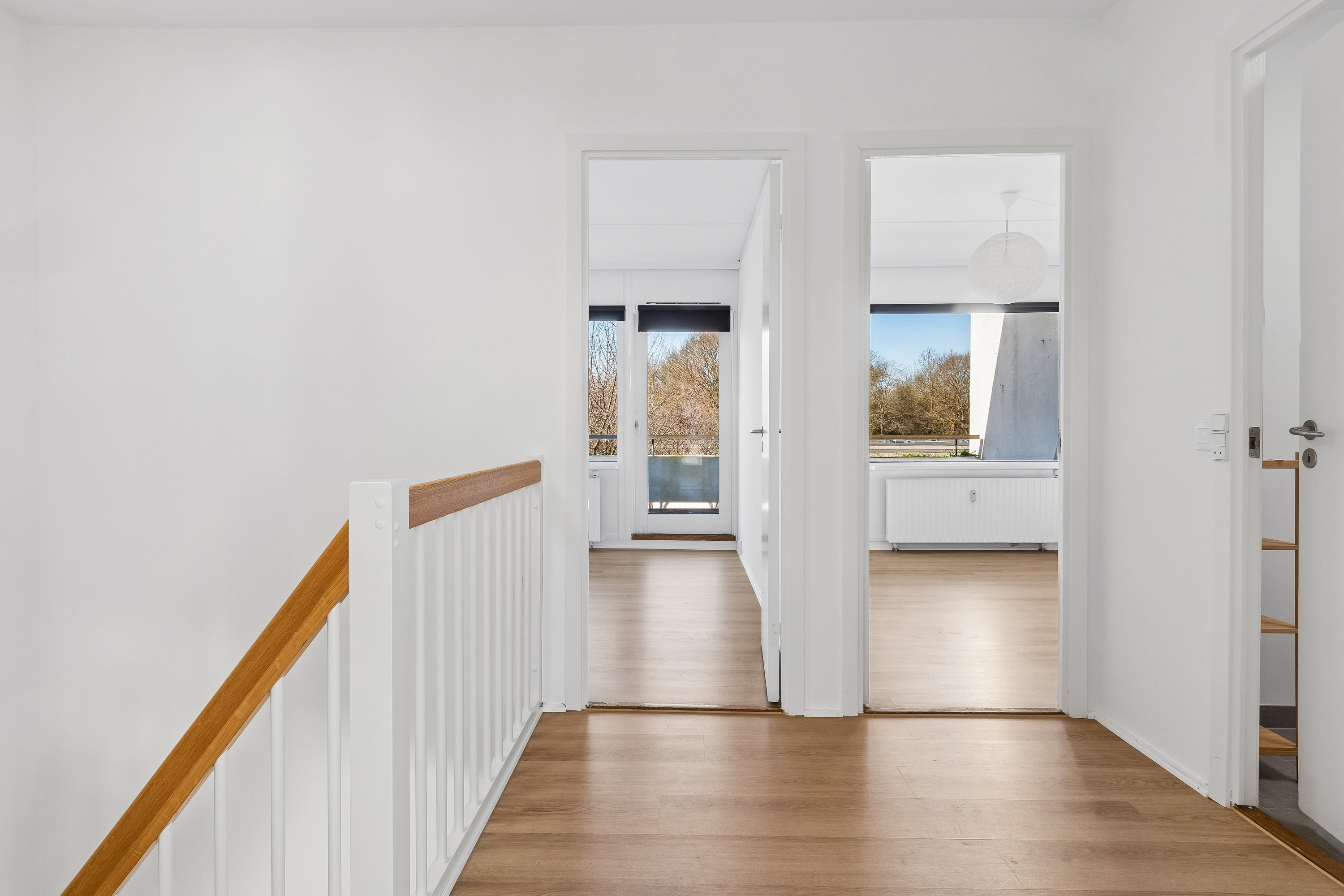 Fremhævet gang billede i fuldskærmstilstand. Billede af Eremitageparken 237, 2800 Kongens Lyngby