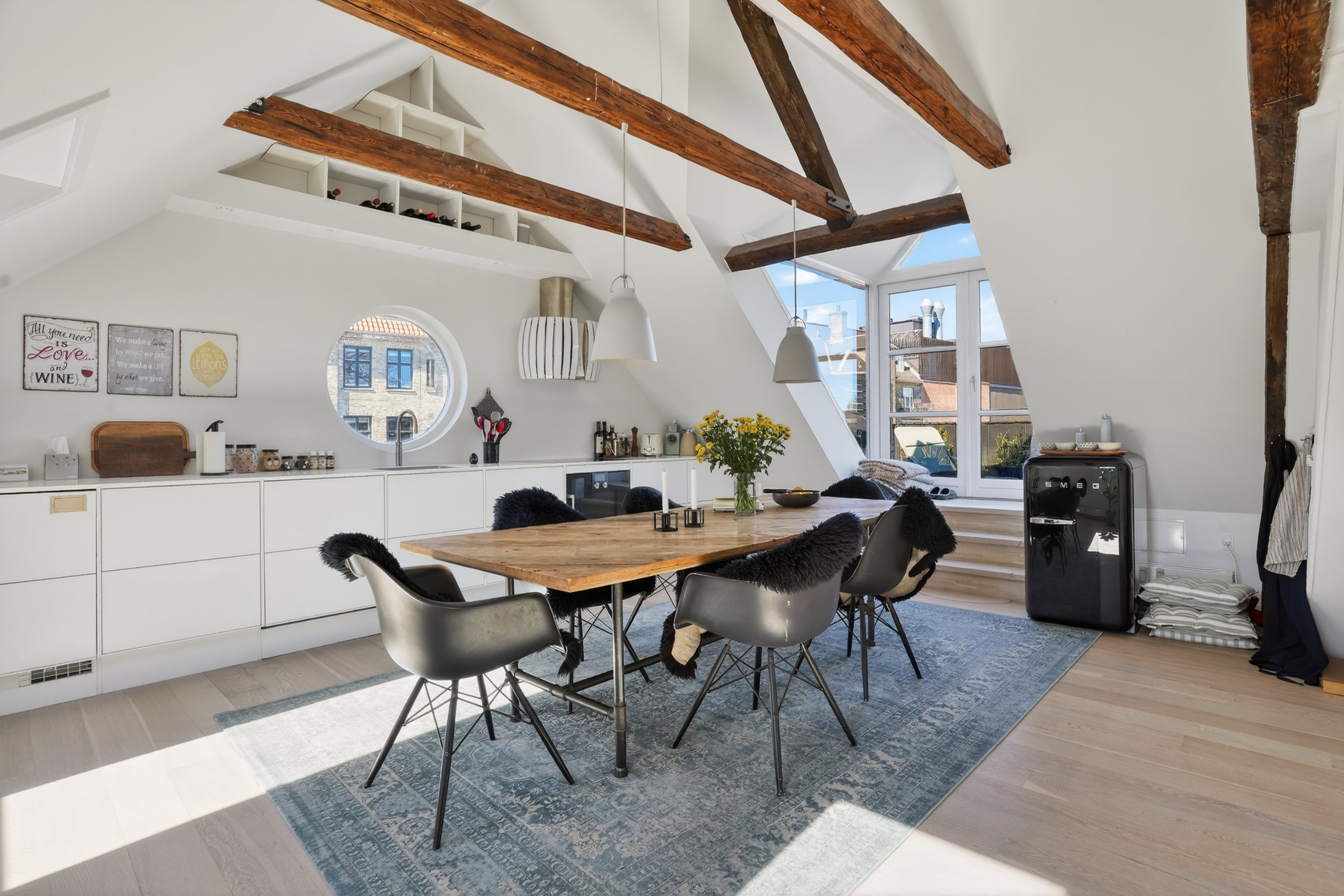 Fremhævet spisestue billede i fuldskærmstilstand. Billede af Gammel Kongevej 144, 3., 1850 Frederiksberg C