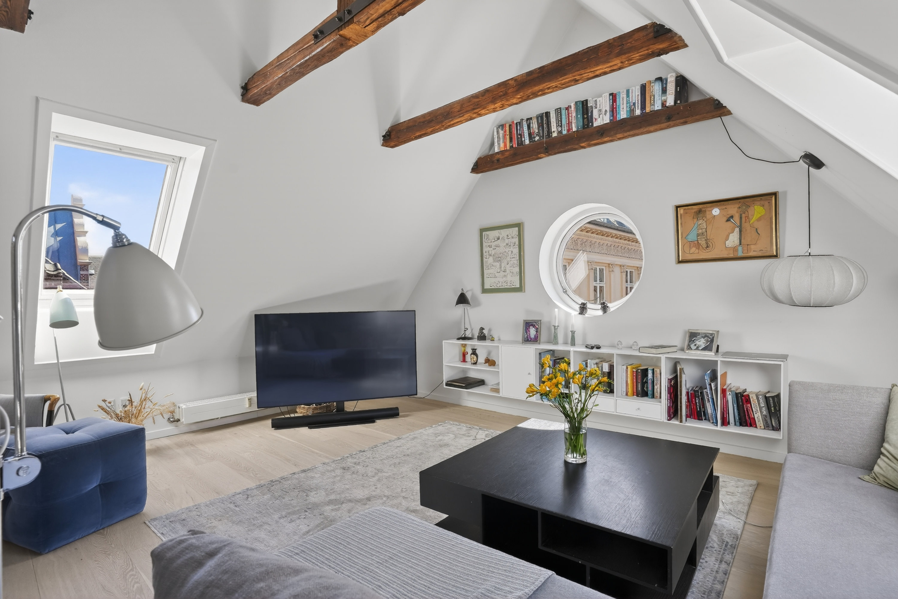 Fremhævet stue billede i fuldskærmstilstand. Billede af Gammel Kongevej 144, 3., 1850 Frederiksberg C