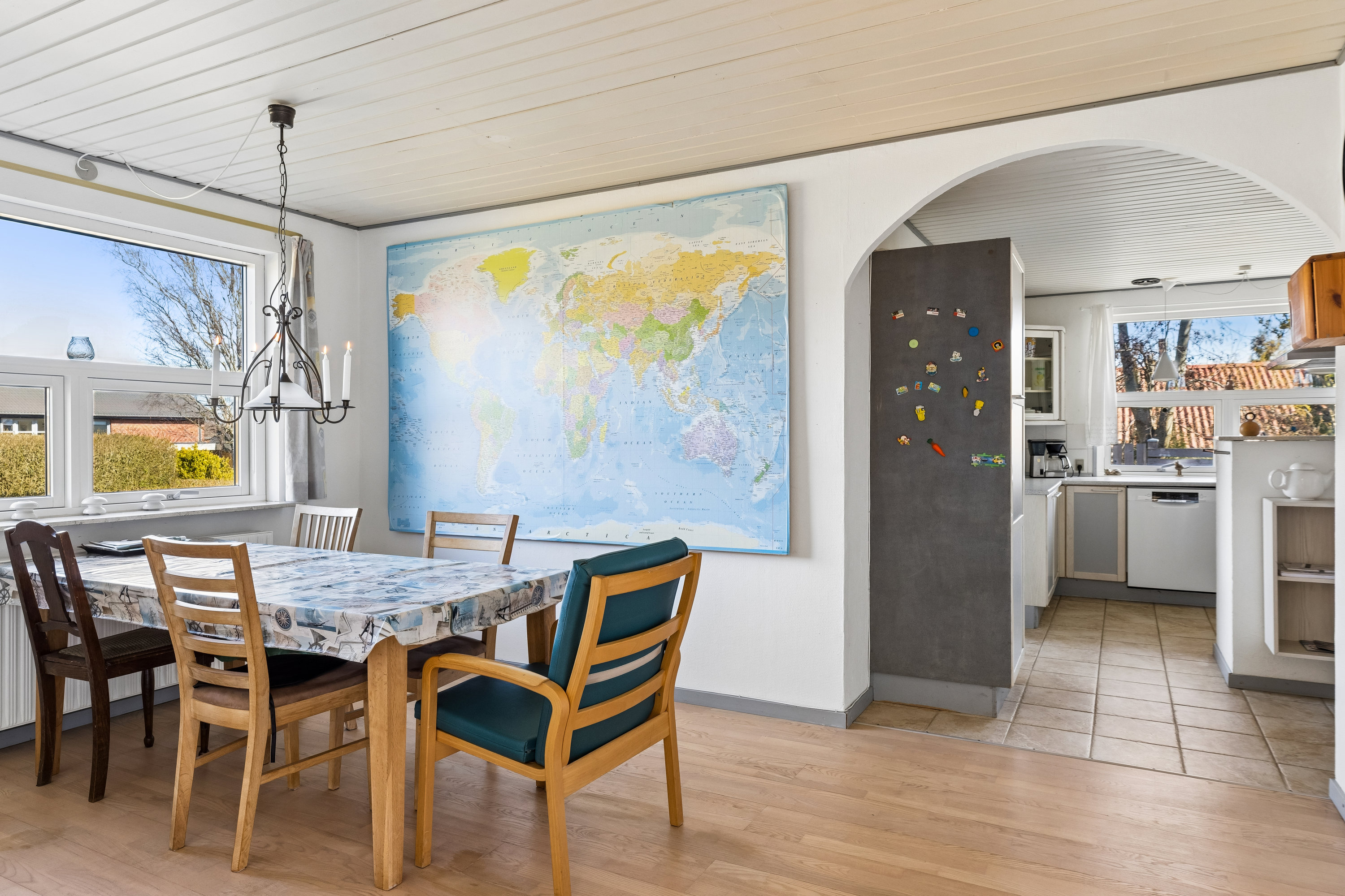 Fremhævet stue billede i fuldskærmstilstand. Billede af Toftevej 20, Fynshav, 6440 Augustenborg