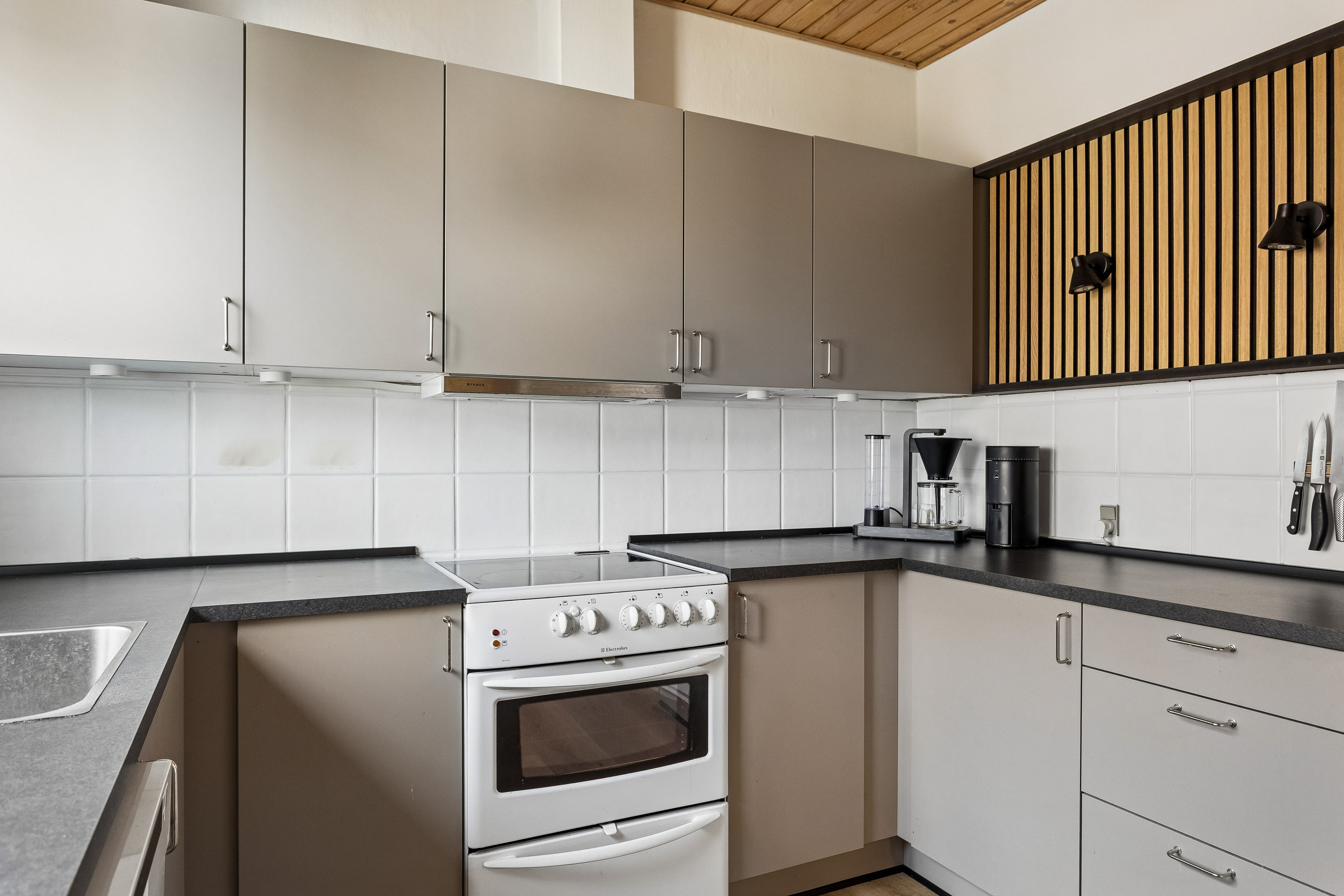 Fremhævet køkken billede i fuldskærmstilstand. Billede af Dalgasvej 18, 7500 Holstebro