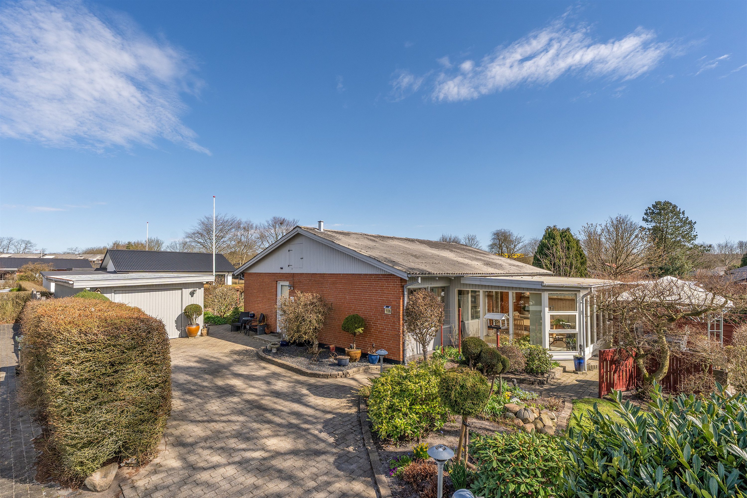 Fremhævet ejendommen billede i fuldskærmstilstand. Billede af Elmelunden 106, 7190 Billund