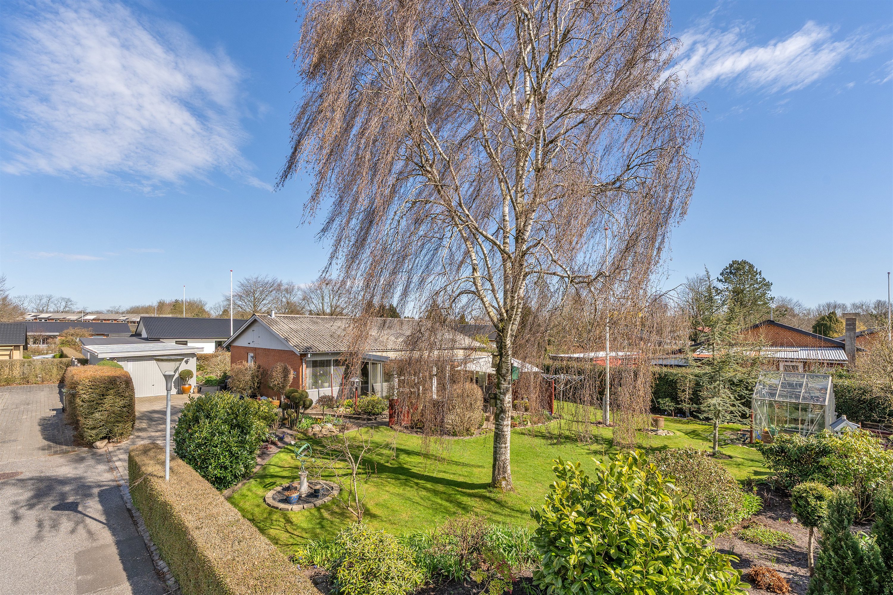 Fremhævet ejendommen billede i fuldskærmstilstand. Billede af Elmelunden 106, 7190 Billund