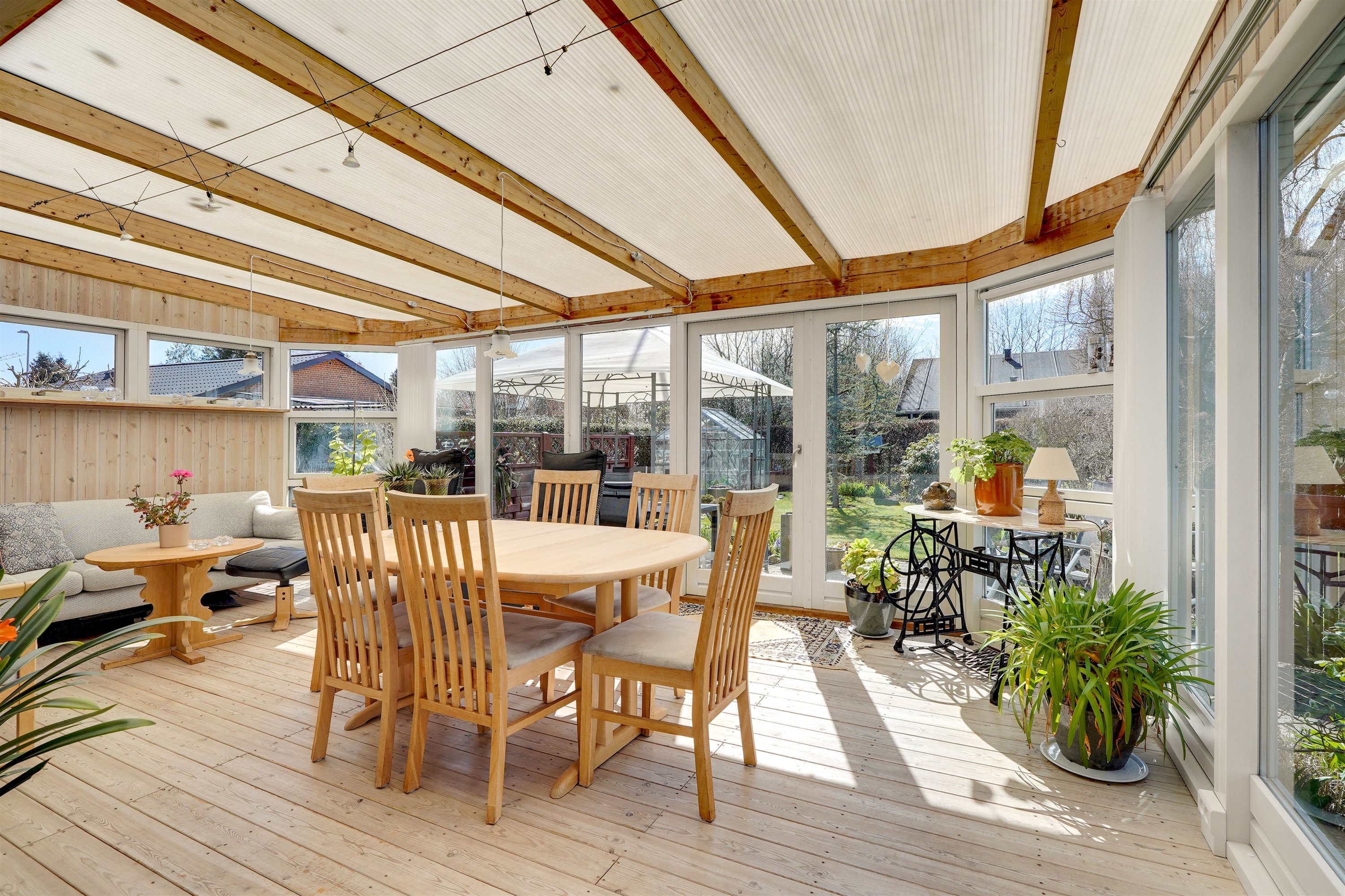 Fremhævet udestue billede i fuldskærmstilstand. Billede af Elmelunden 106, 7190 Billund