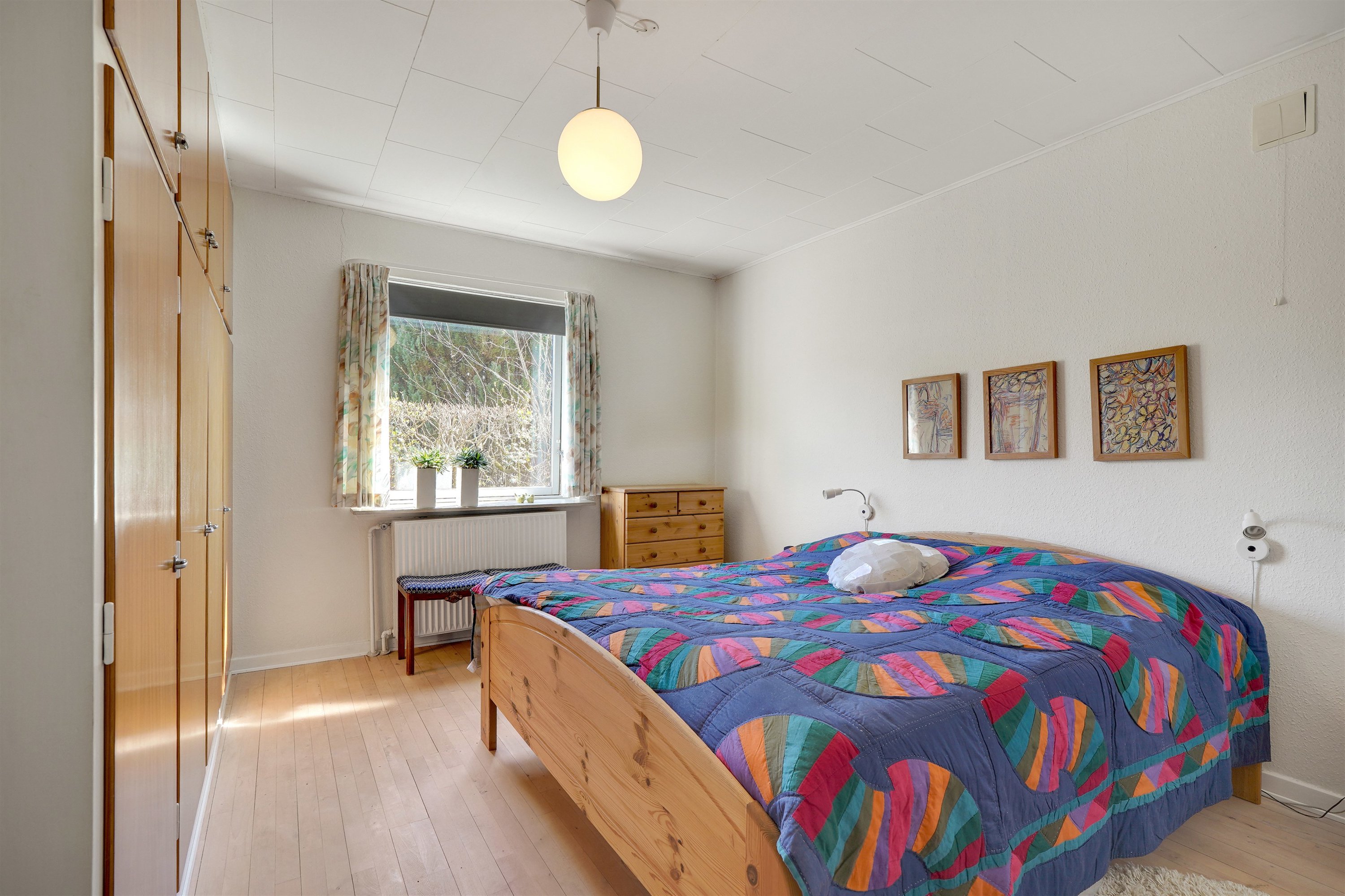 Fremhævet soveværelse billede i fuldskærmstilstand. Billede af Elmelunden 106, 7190 Billund