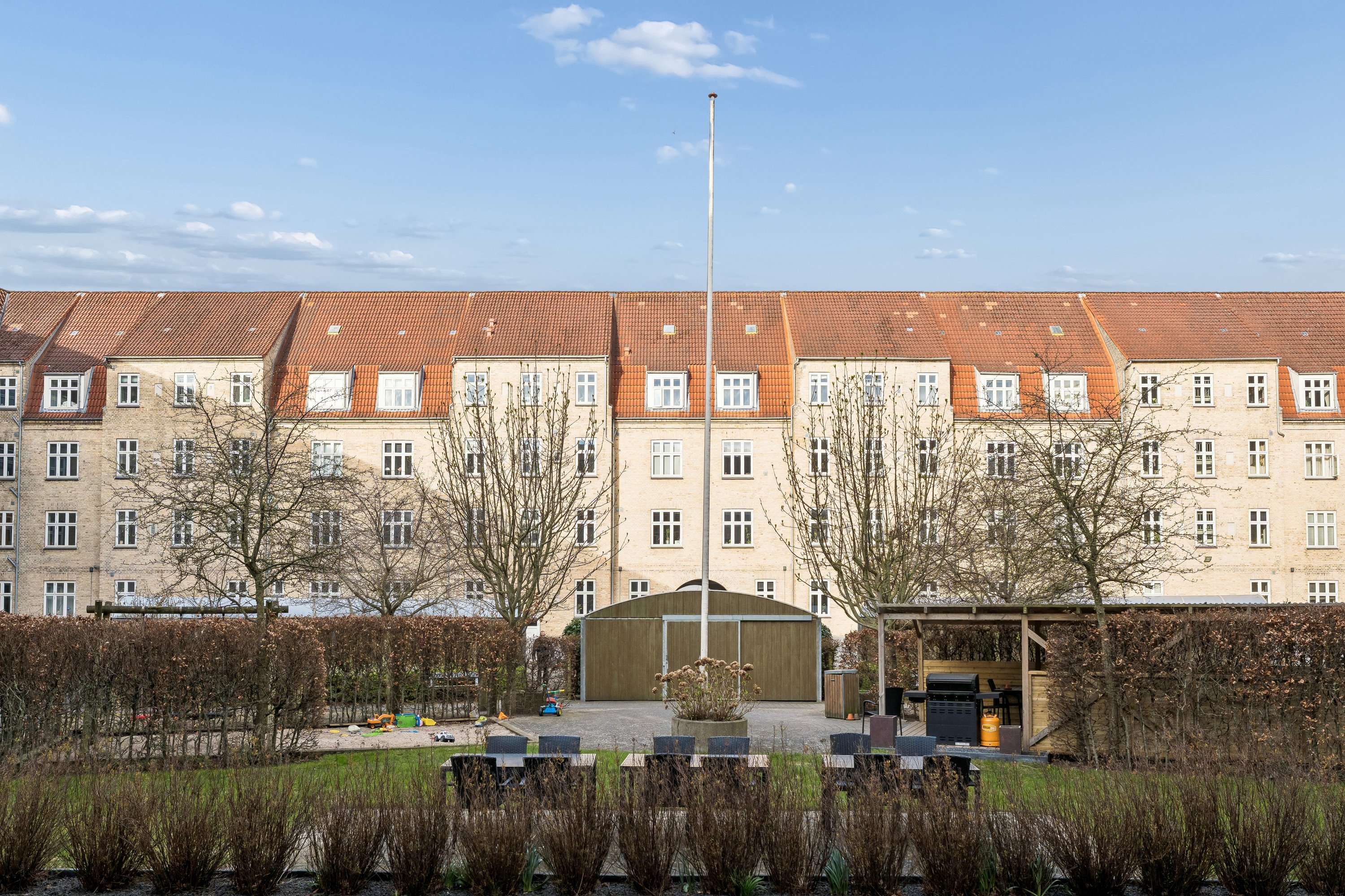 Fremhævet andet billede i fuldskærmstilstand. Billede af Østerbro 102, 1. th., 9000 Aalborg