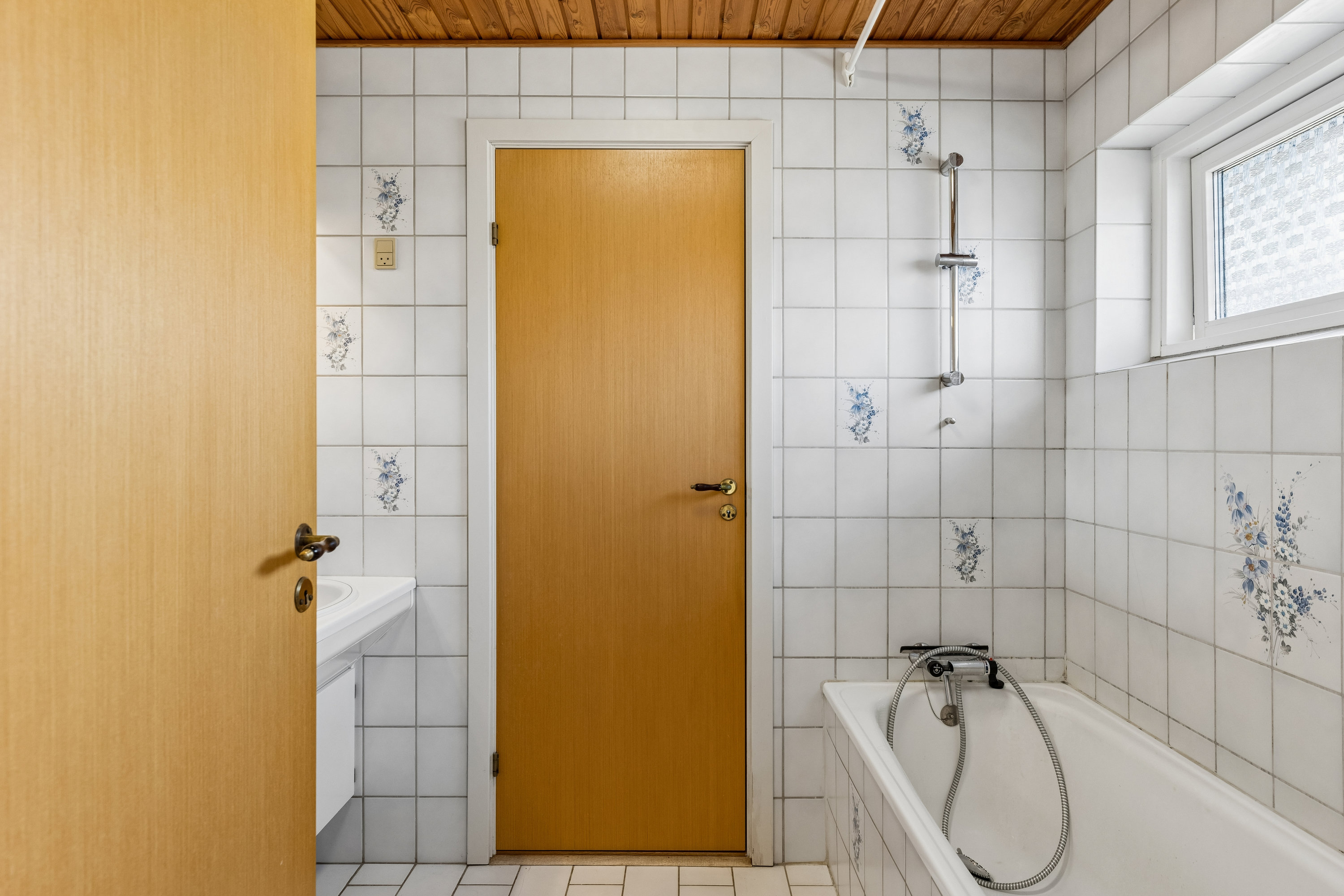 Fremhævet badeværelse billede i fuldskærmstilstand. Billede af Bøgevej 14, Adsbøl, 6300 Gråsten