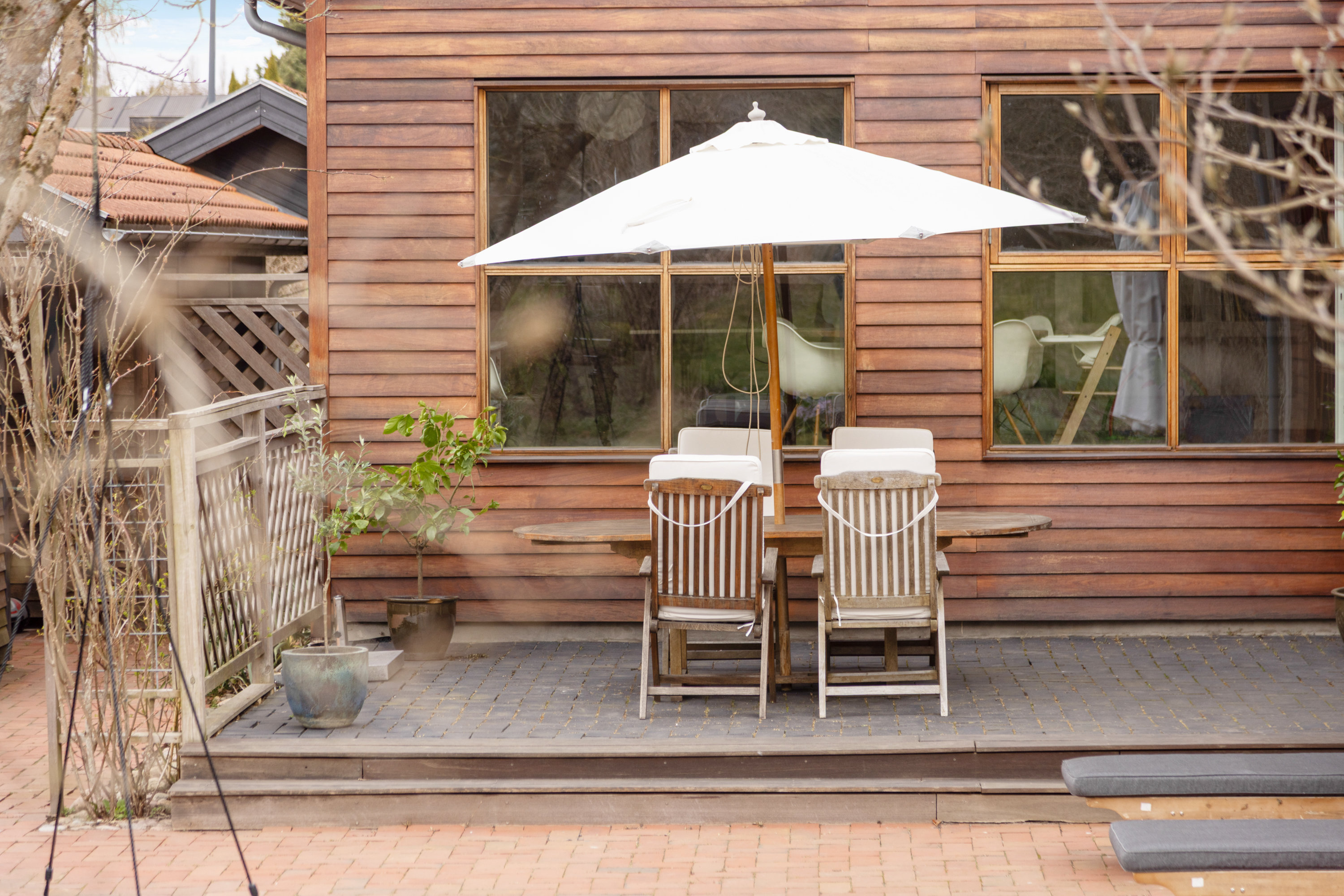 Fremhævet terrasse billede i fuldskærmstilstand. Billede af Baunevang 9, 3460 Birkerød