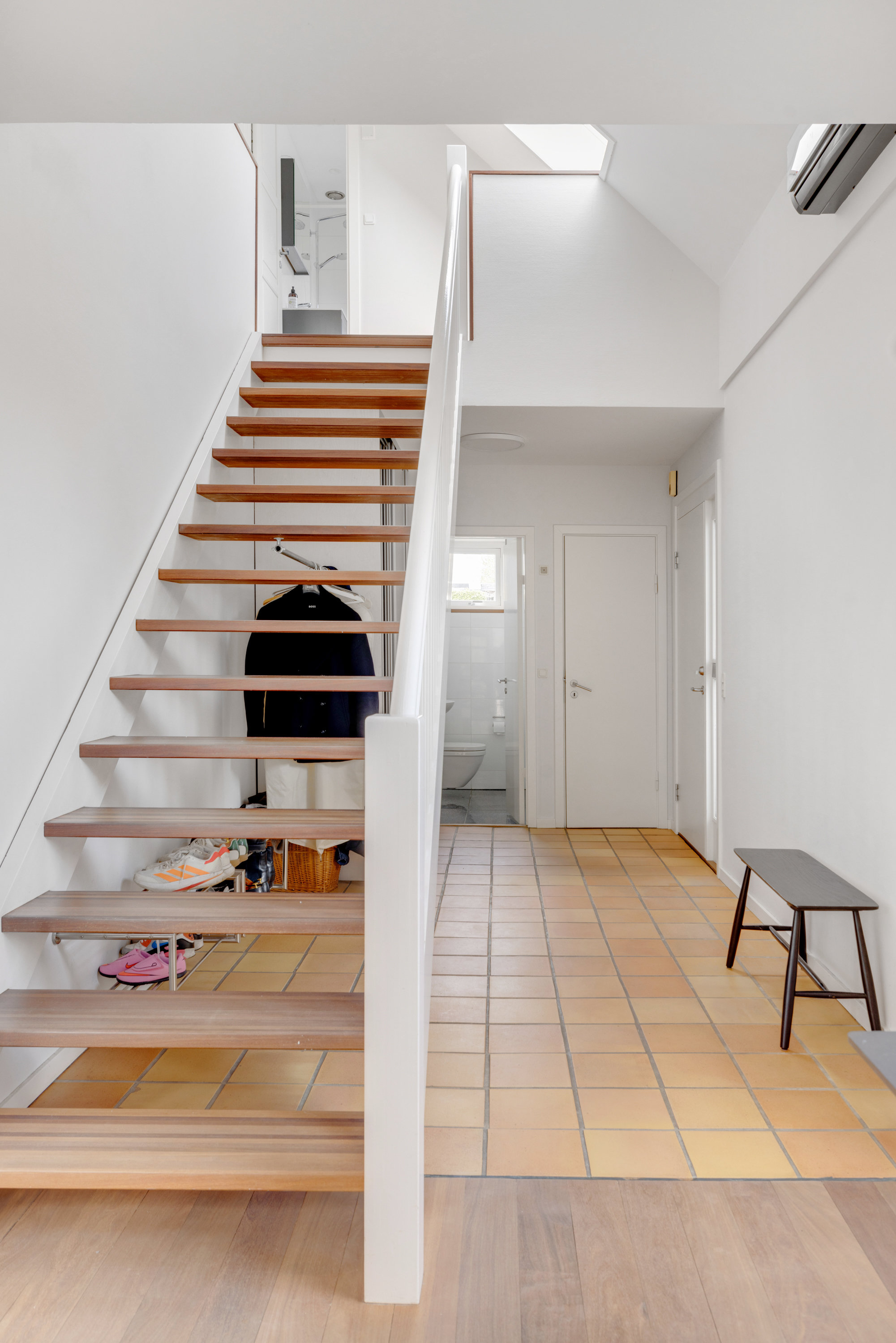 Fremhævet trappe billede i fuldskærmstilstand. Billede af Baunevang 9, 3460 Birkerød