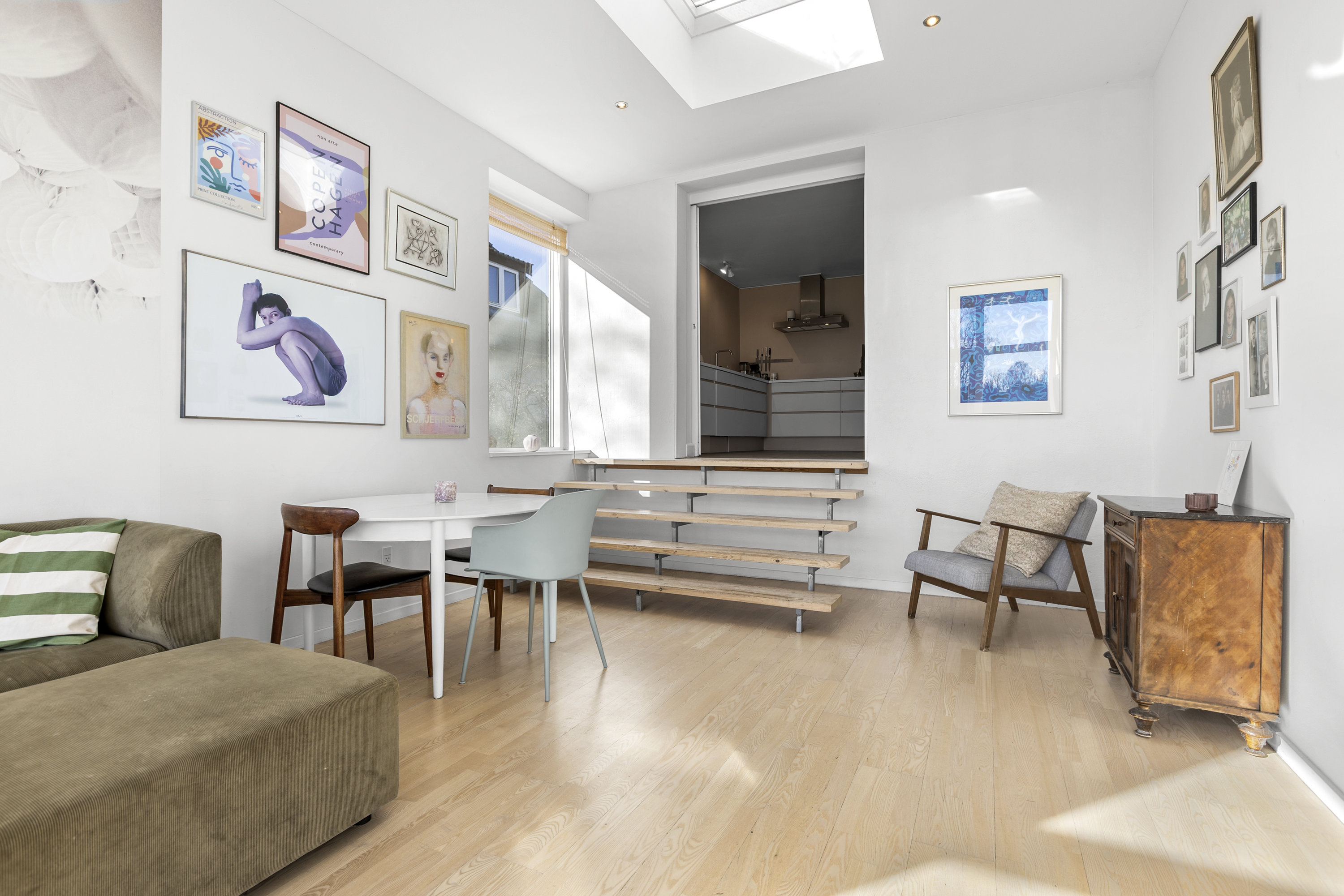 Fremhævet stue billede i fuldskærmstilstand. Billede af Hansensvej 25, 4200 Slagelse