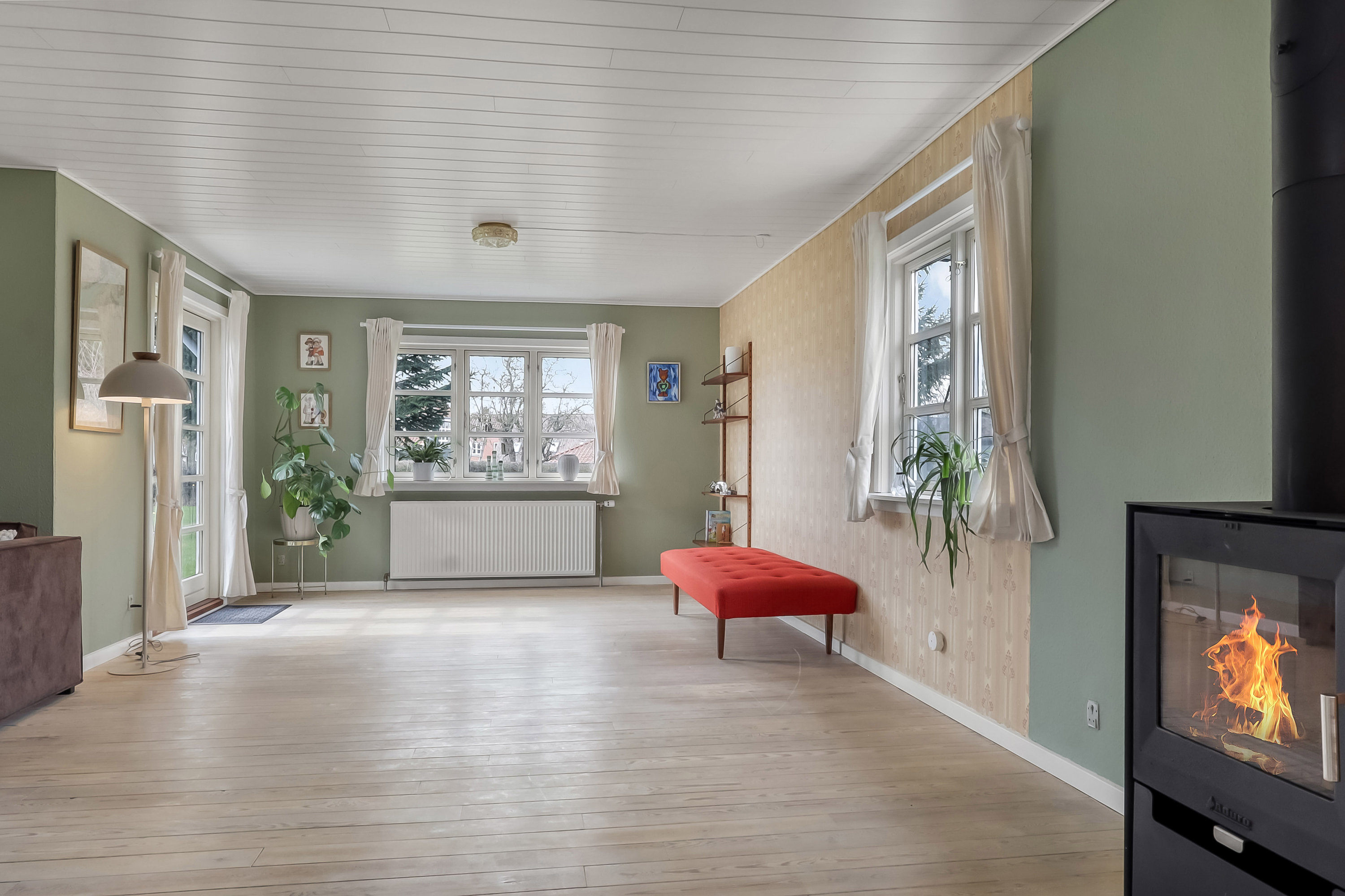 Fremhævet stue billede i fuldskærmstilstand. Billede af Bjerrebyvej 69, Tåsinge, 5700 Svendborg