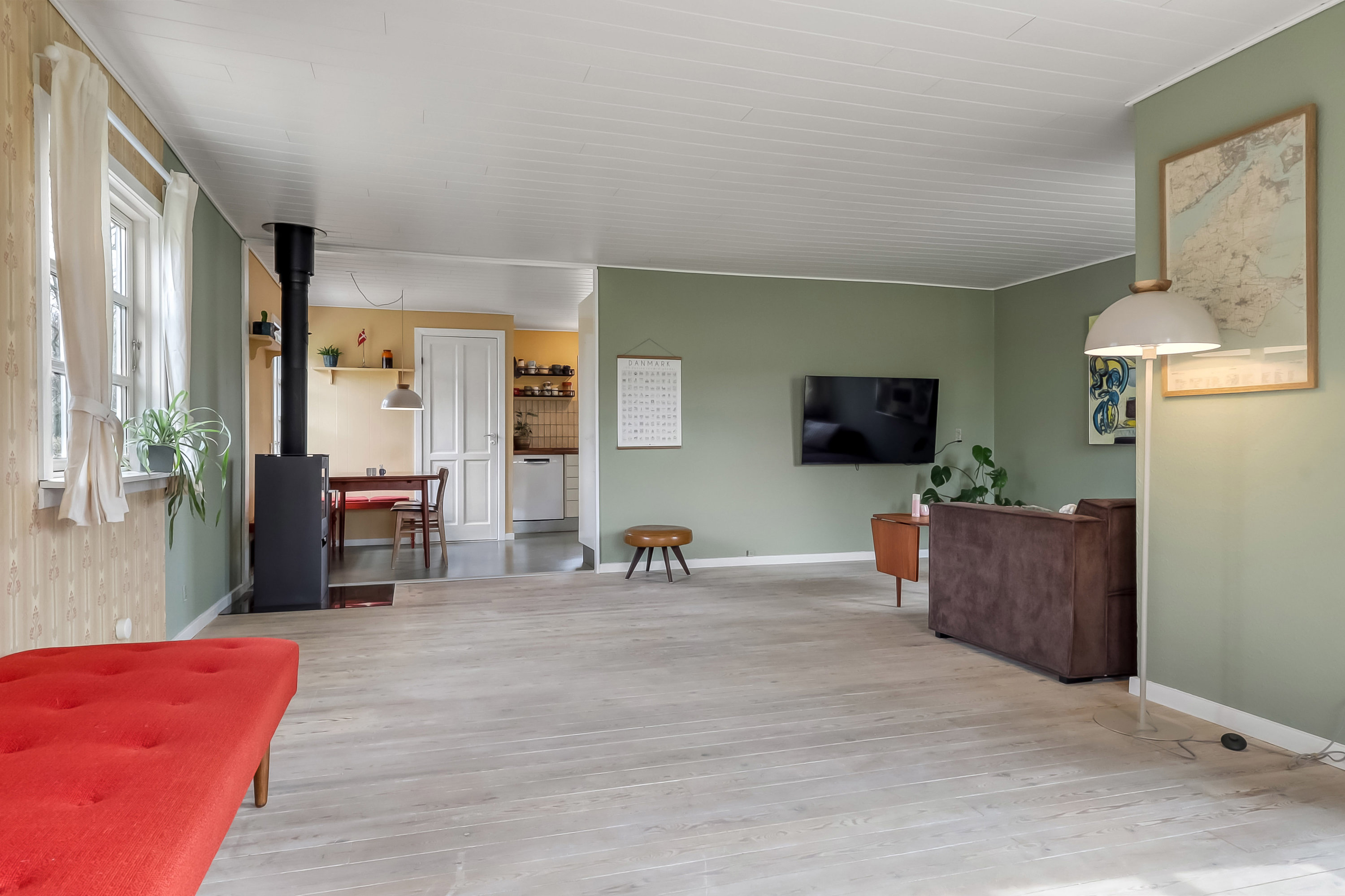 Fremhævet stue billede i fuldskærmstilstand. Billede af Bjerrebyvej 69, Tåsinge, 5700 Svendborg
