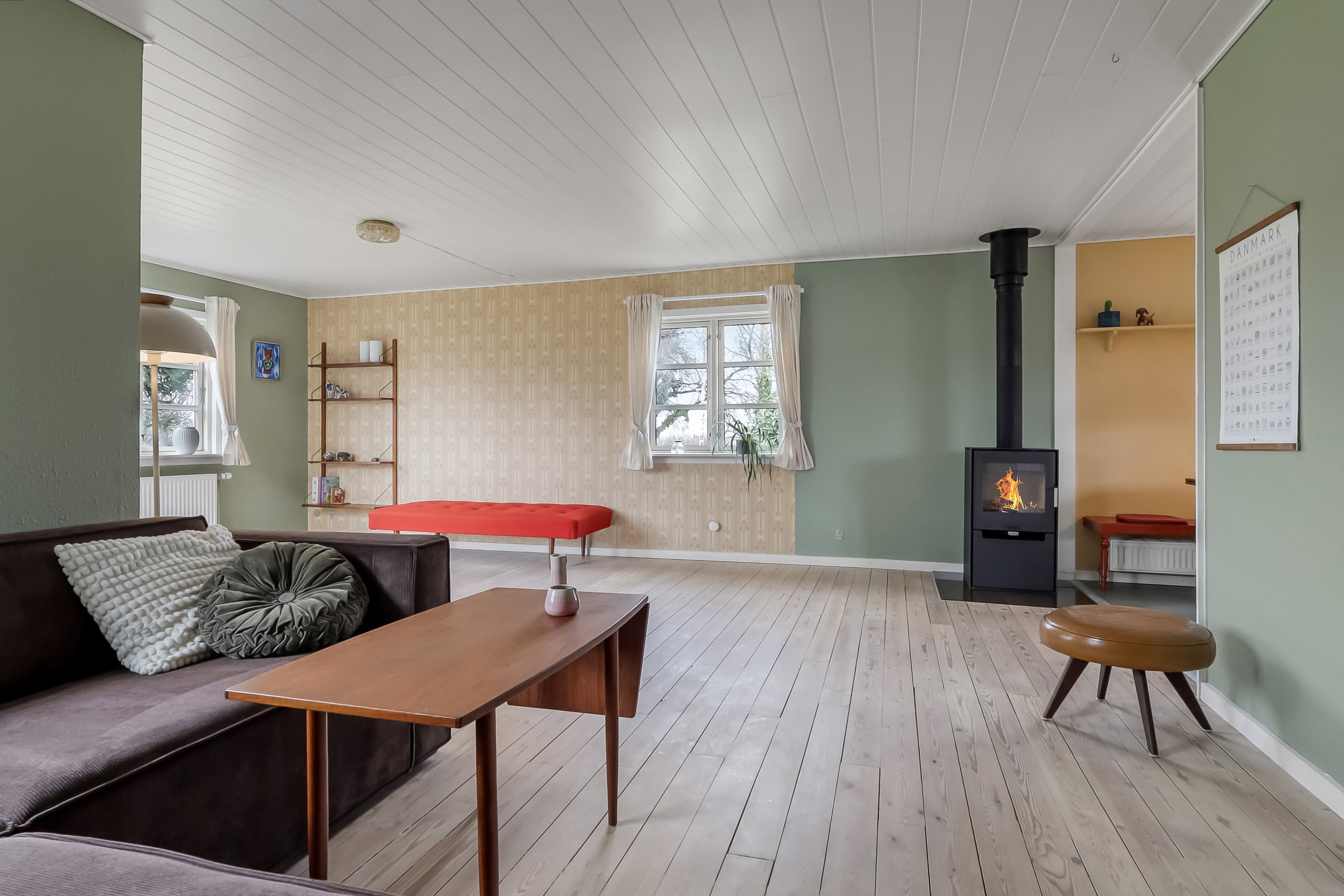 Fremhævet stue billede i fuldskærmstilstand. Billede af Bjerrebyvej 69, Tåsinge, 5700 Svendborg