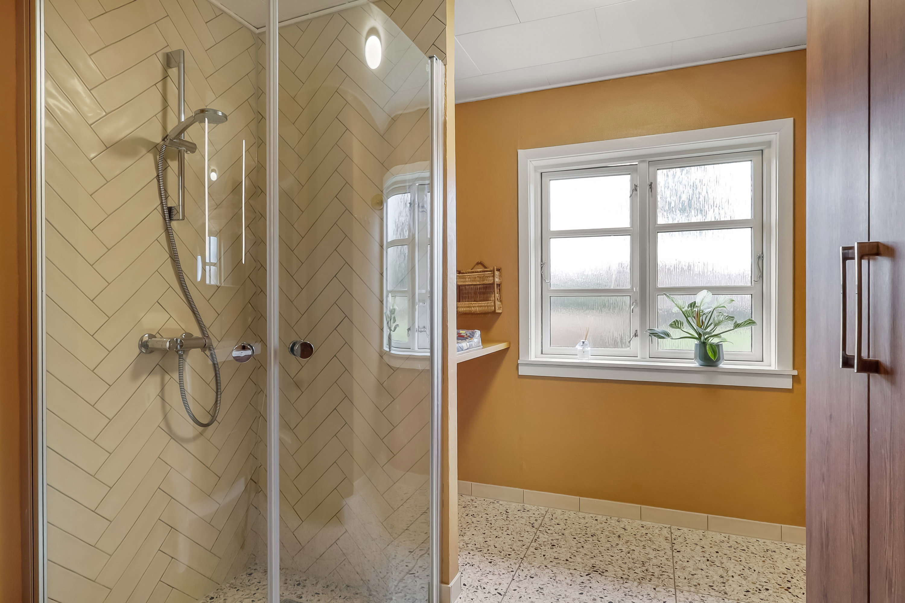 Fremhævet badeværelse billede i fuldskærmstilstand. Billede af Bjerrebyvej 69, Tåsinge, 5700 Svendborg