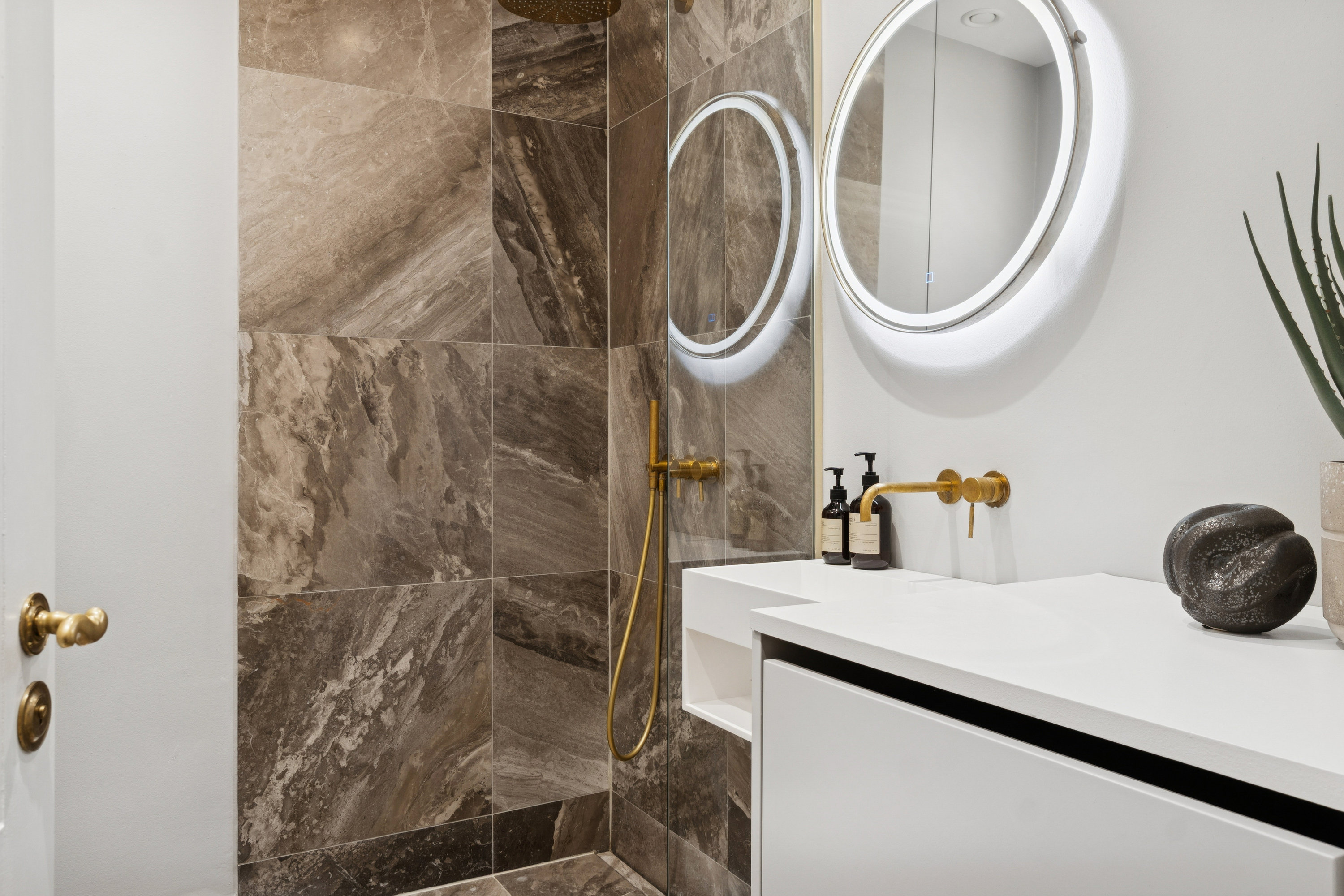 Fremhævet  billede i fuldskærmstilstand. Billede af Øster Farimagsgade 30, 3. th., 2100 København Ø