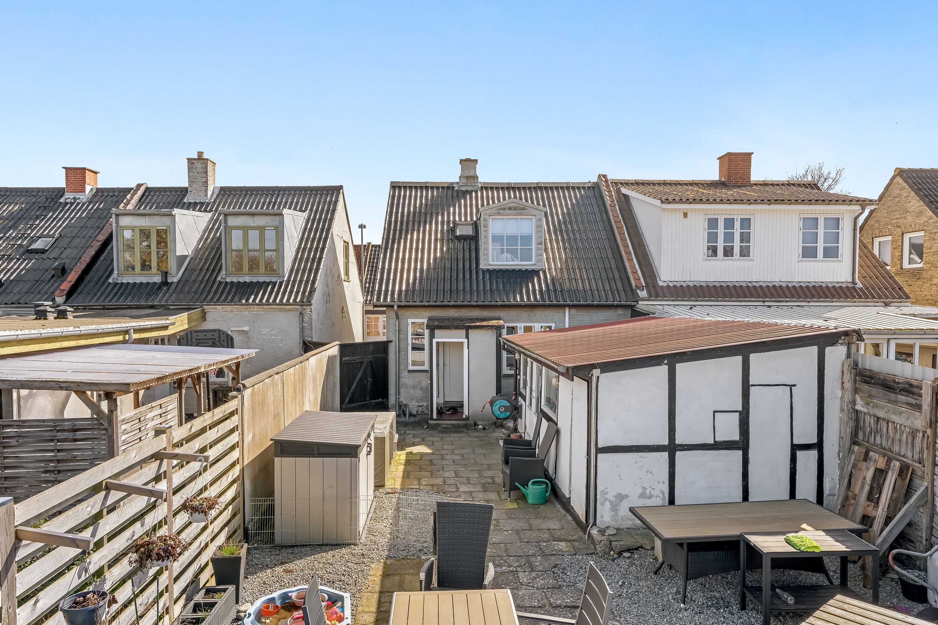 Fremhævet mastefoto billede i fuldskærmstilstand. Billede af Engvej 9, 4900 Nakskov