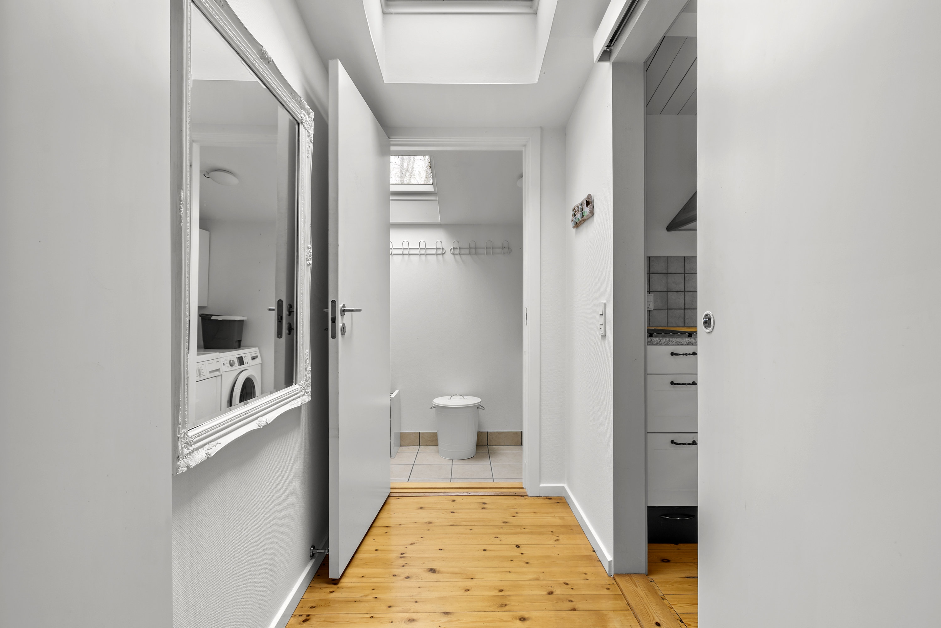 Fremhævet gang billede i fuldskærmstilstand. Billede af Kobjældevej 12, Bjerge Str, 4480 Store Fuglede