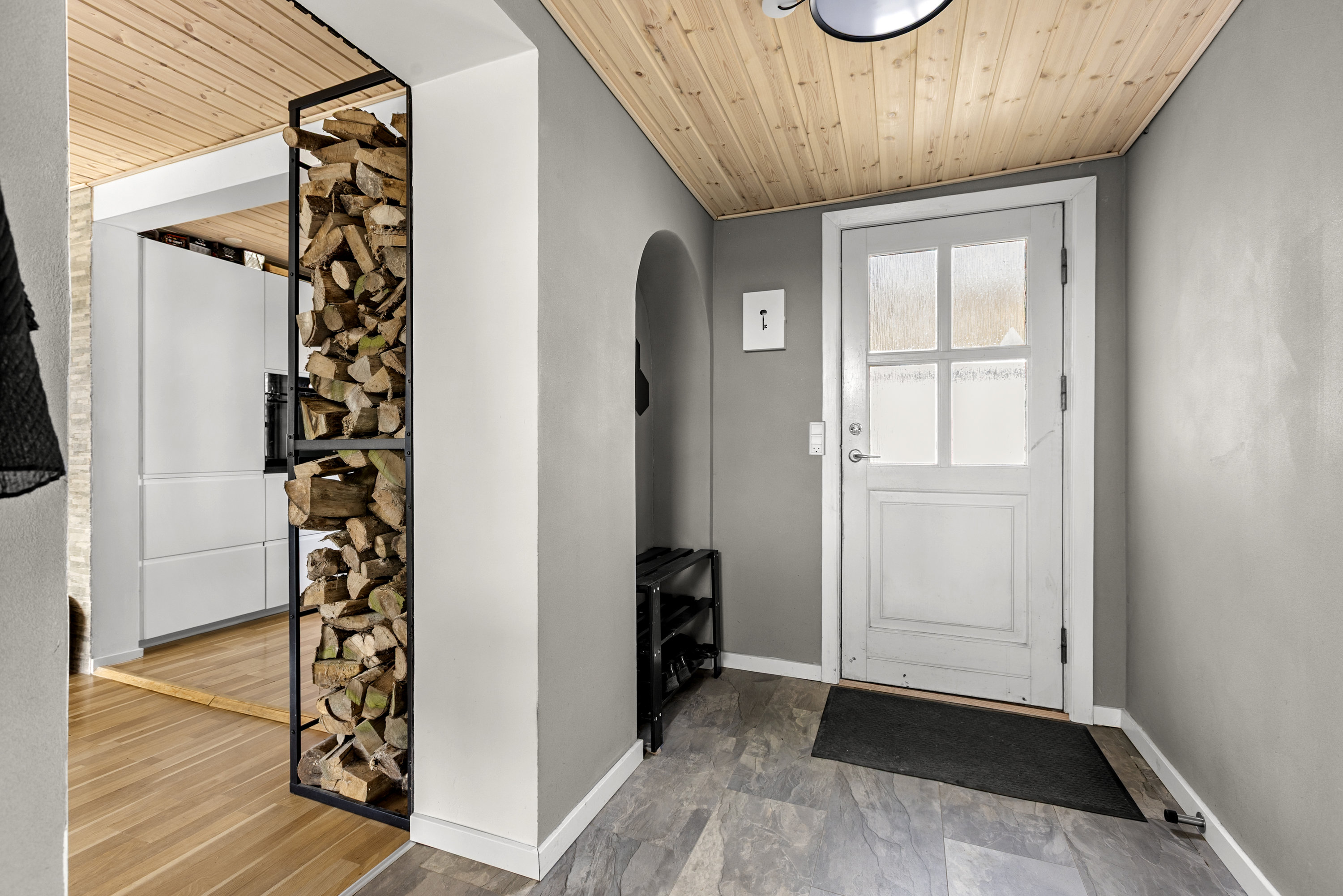 Fremhævet entré billede i fuldskærmstilstand. Billede af Søstremosevej 1, 4400 Kalundborg