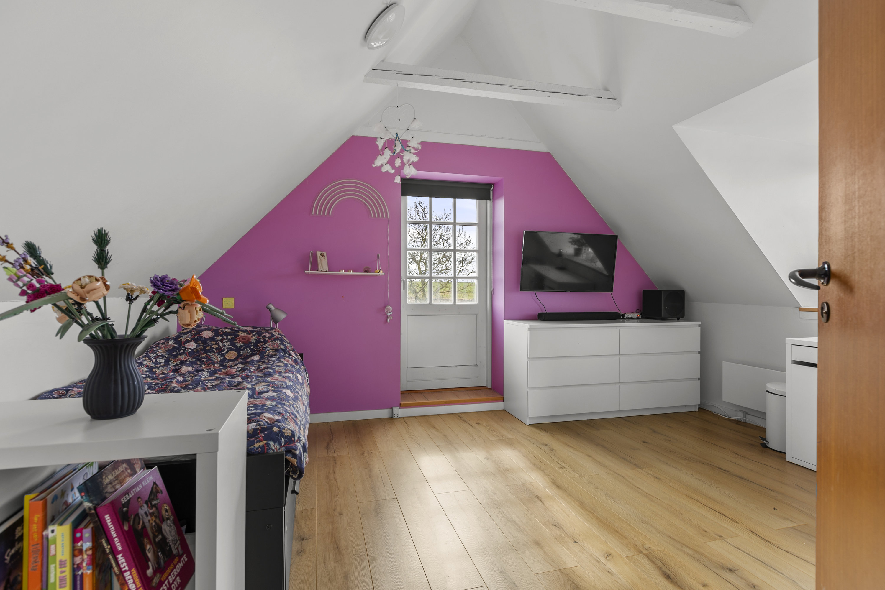 Fremhævet værelse billede i fuldskærmstilstand. Billede af Søstremosevej 1, 4400 Kalundborg