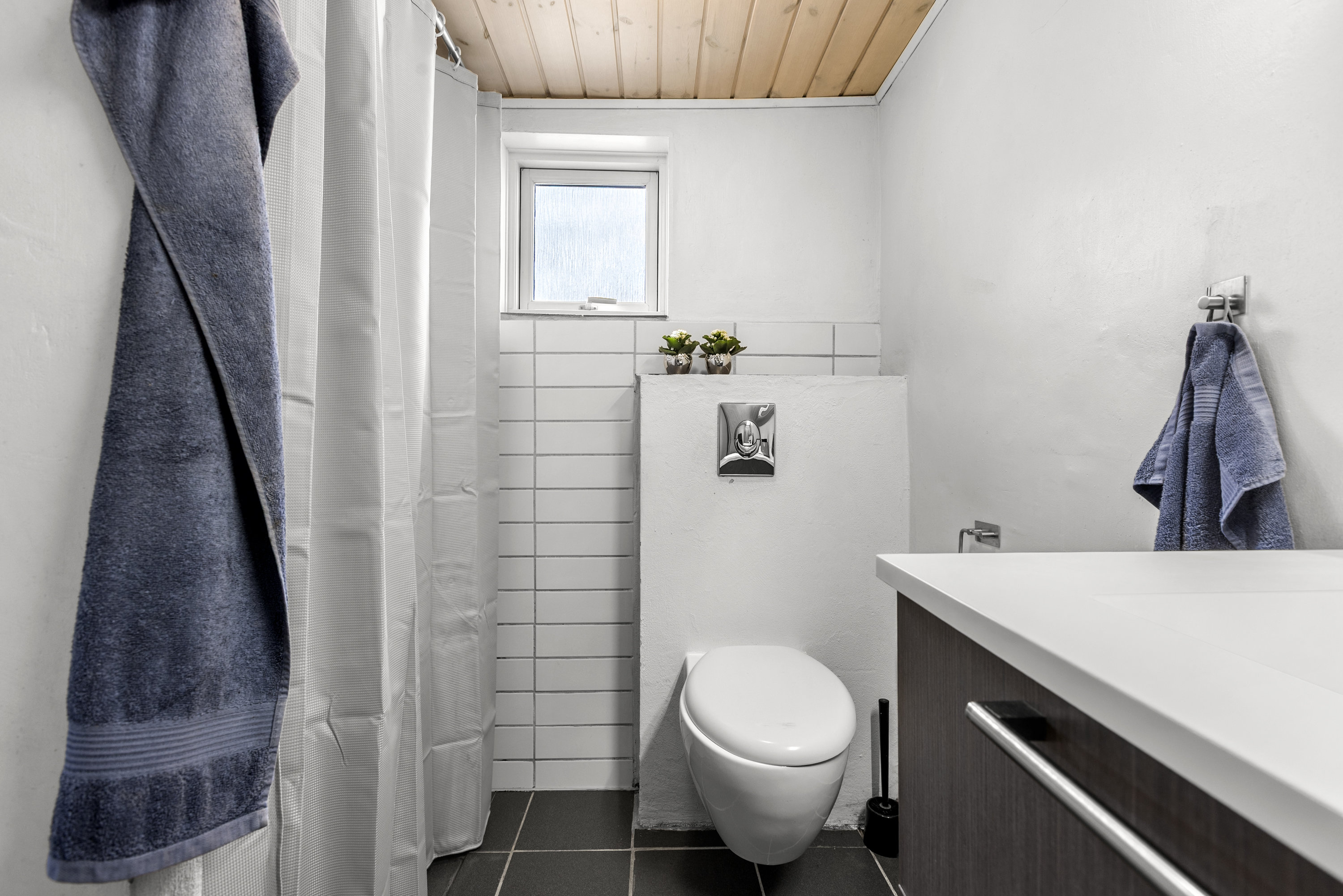 Fremhævet badeværelse billede i fuldskærmstilstand. Billede af Søstremosevej 1, 4400 Kalundborg