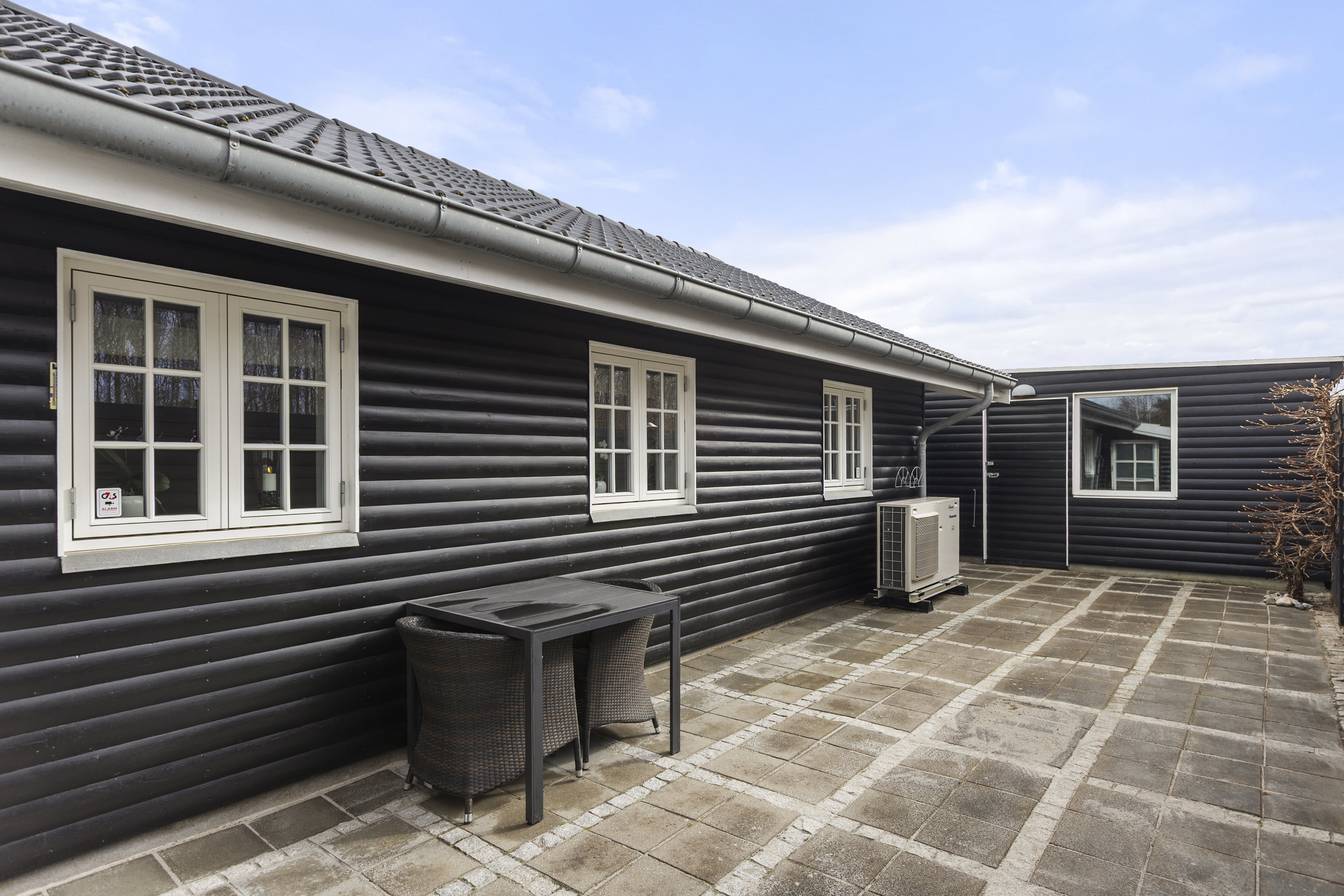 Fremhævet terrasse billede i fuldskærmstilstand. Billede af Laurits Hansensvej 2, Bjerge Sydstrand, 4281 Gørlev