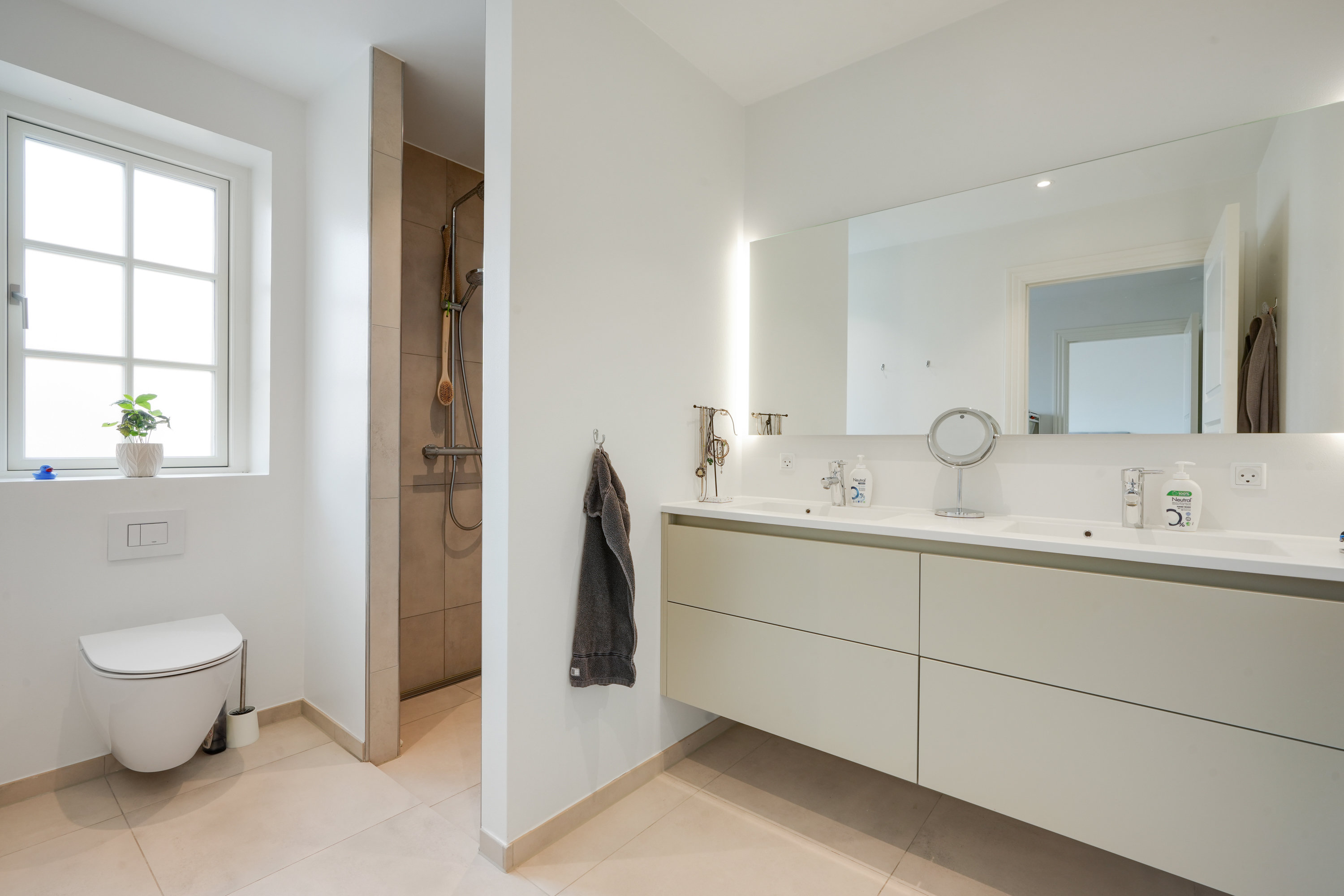 Fremhævet badeværelse billede i fuldskærmstilstand. Billede af Carinaparken 73, 3460 Birkerød