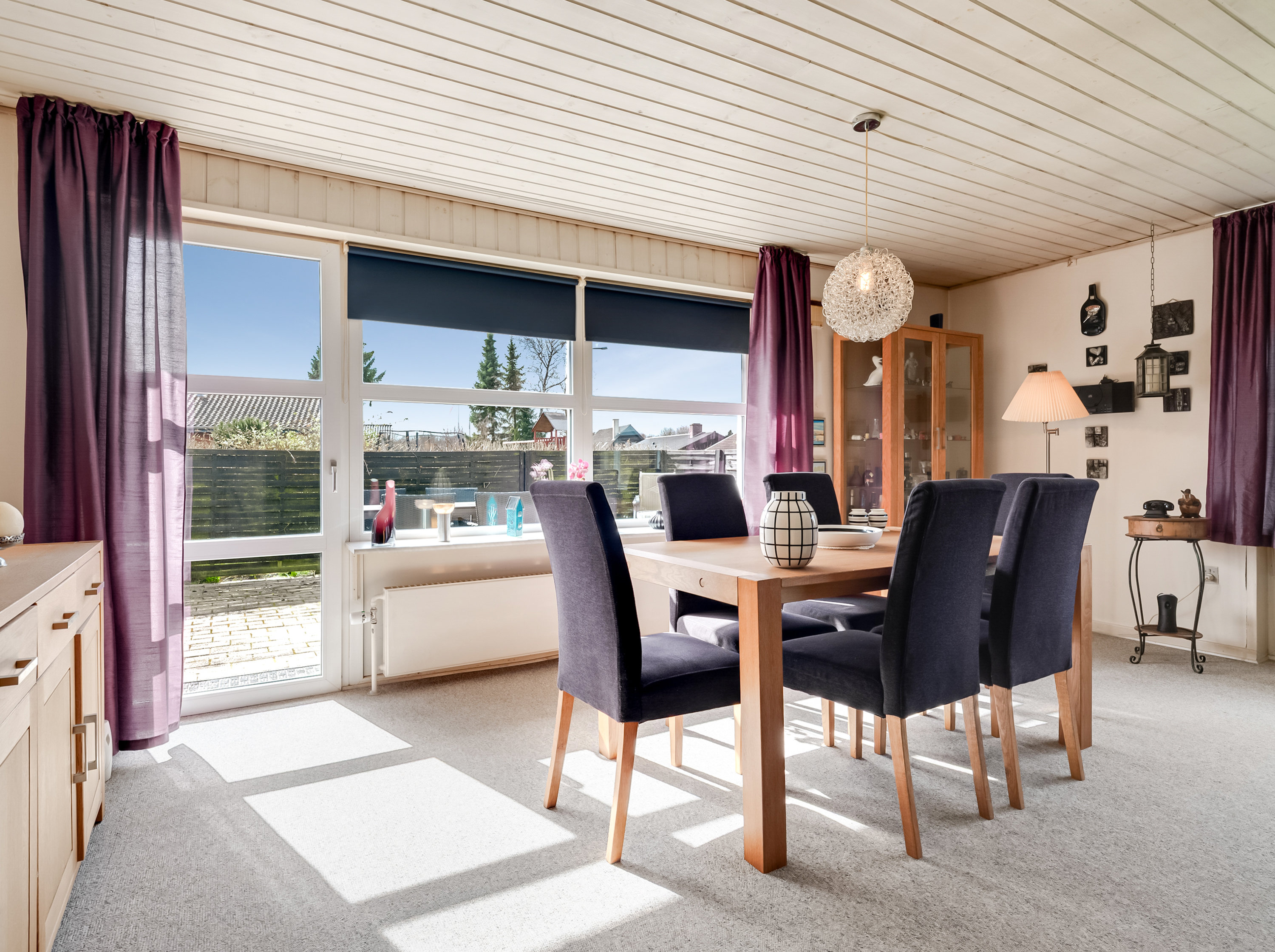 Fremhævet stue billede i fuldskærmstilstand. Billede af Postmosevej 60, 5500 Middelfart