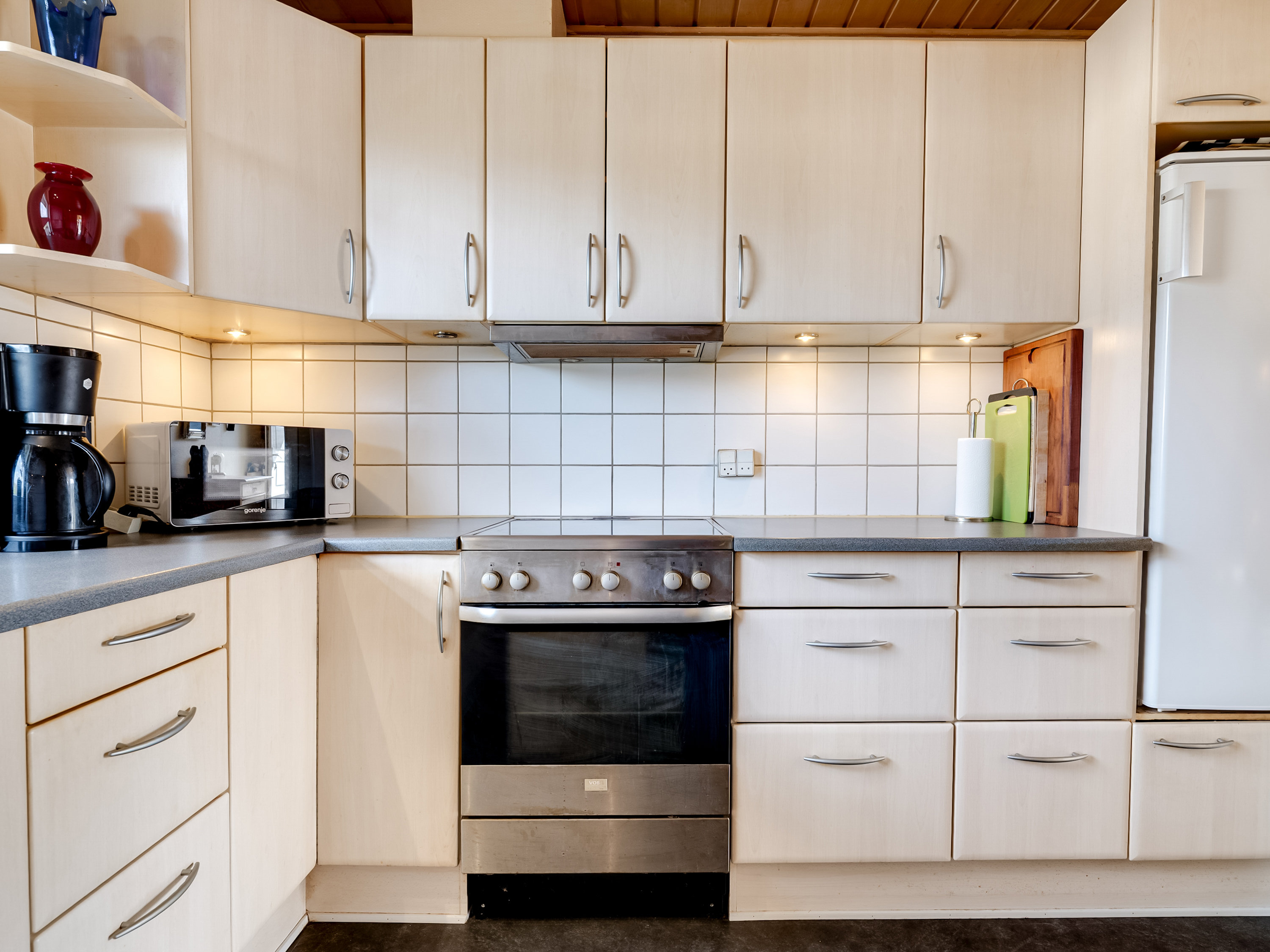 Fremhævet køkken billede i fuldskærmstilstand. Billede af Postmosevej 60, 5500 Middelfart