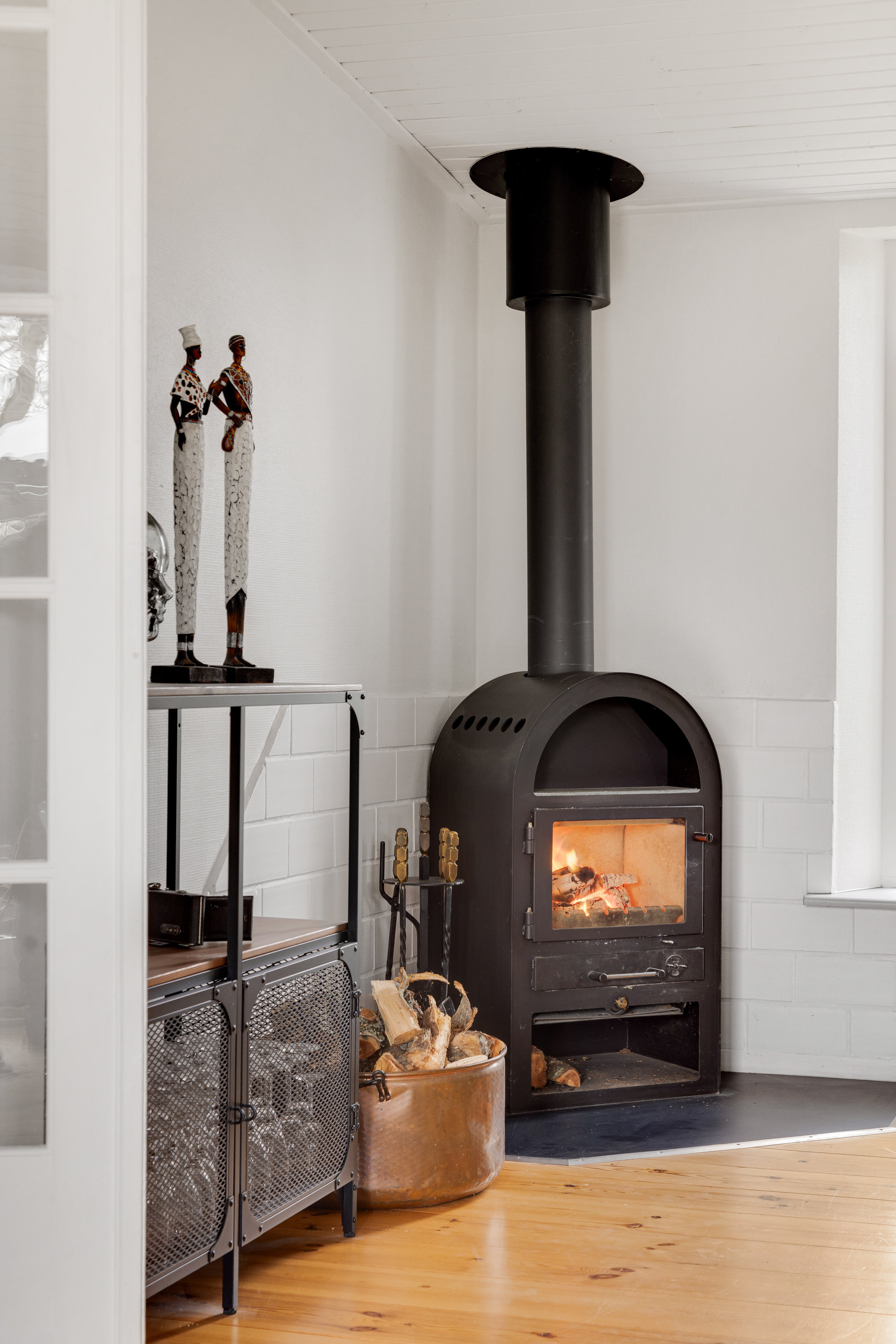 Fremhævet stue billede i fuldskærmstilstand. Billede af Ågerupvej 177, 2750 Ballerup