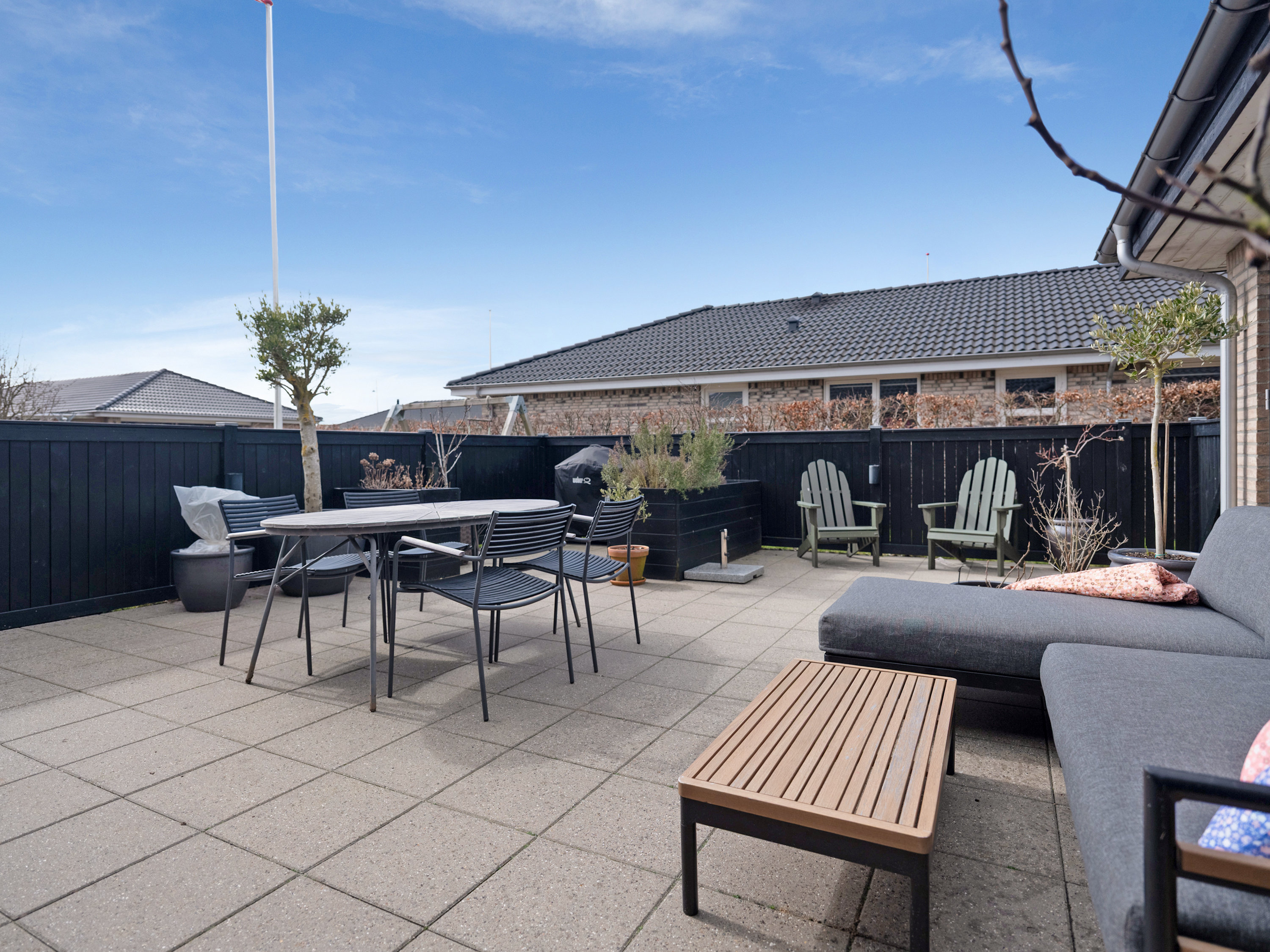 Fremhævet terrasse billede i fuldskærmstilstand. Billede af Langevænget 15, 5500 Middelfart