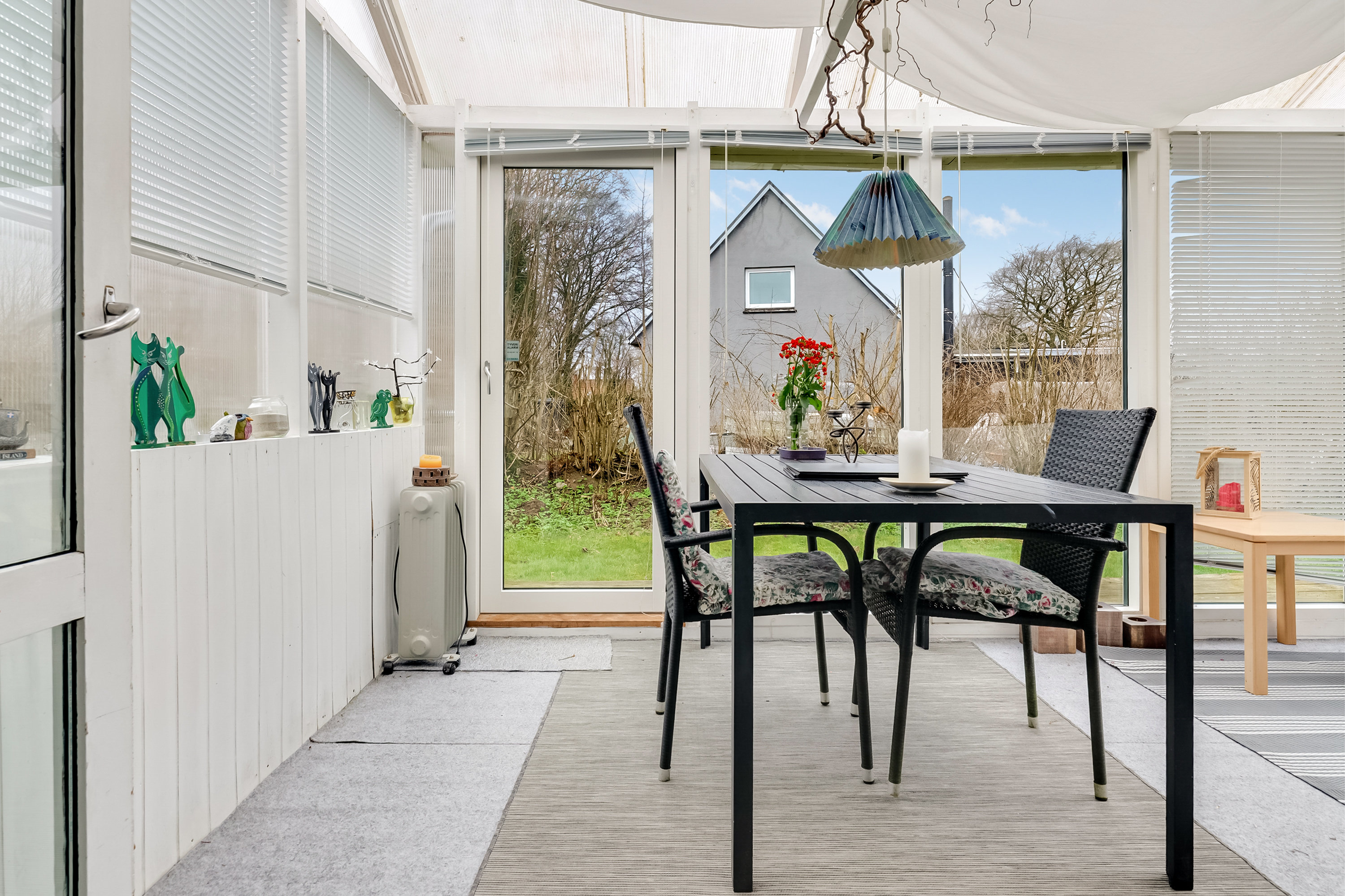 Fremhævet udestue billede i fuldskærmstilstand. Billede af Chr. Richardtsvej 15, Ørsted, 5620 Glamsbjerg