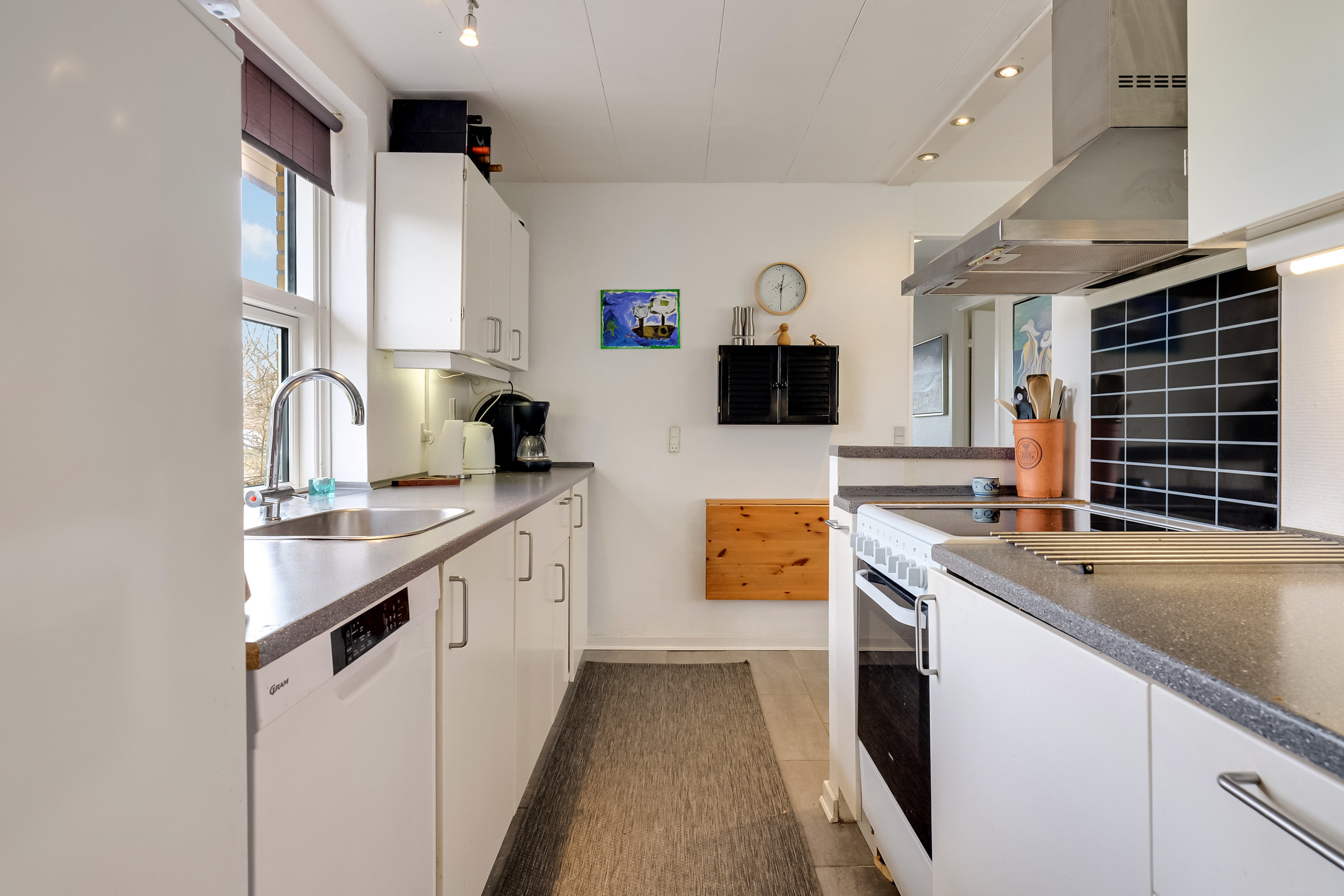 Fremhævet køkken billede i fuldskærmstilstand. Billede af Chr. Richardtsvej 15, Ørsted, 5620 Glamsbjerg