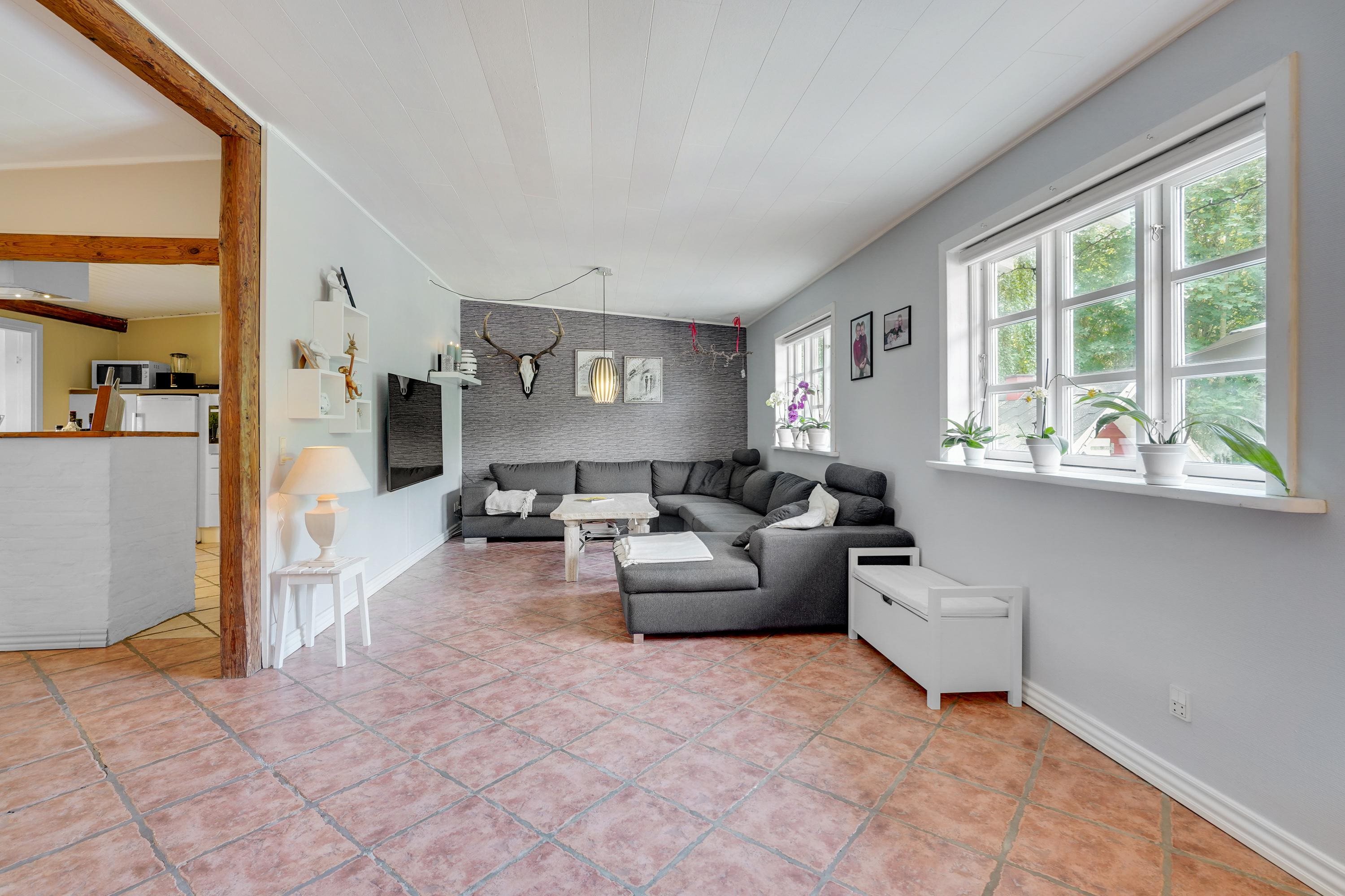 Fremhævet stue billede i fuldskærmstilstand. Billede af Østre Landevej 128, 4930 Maribo